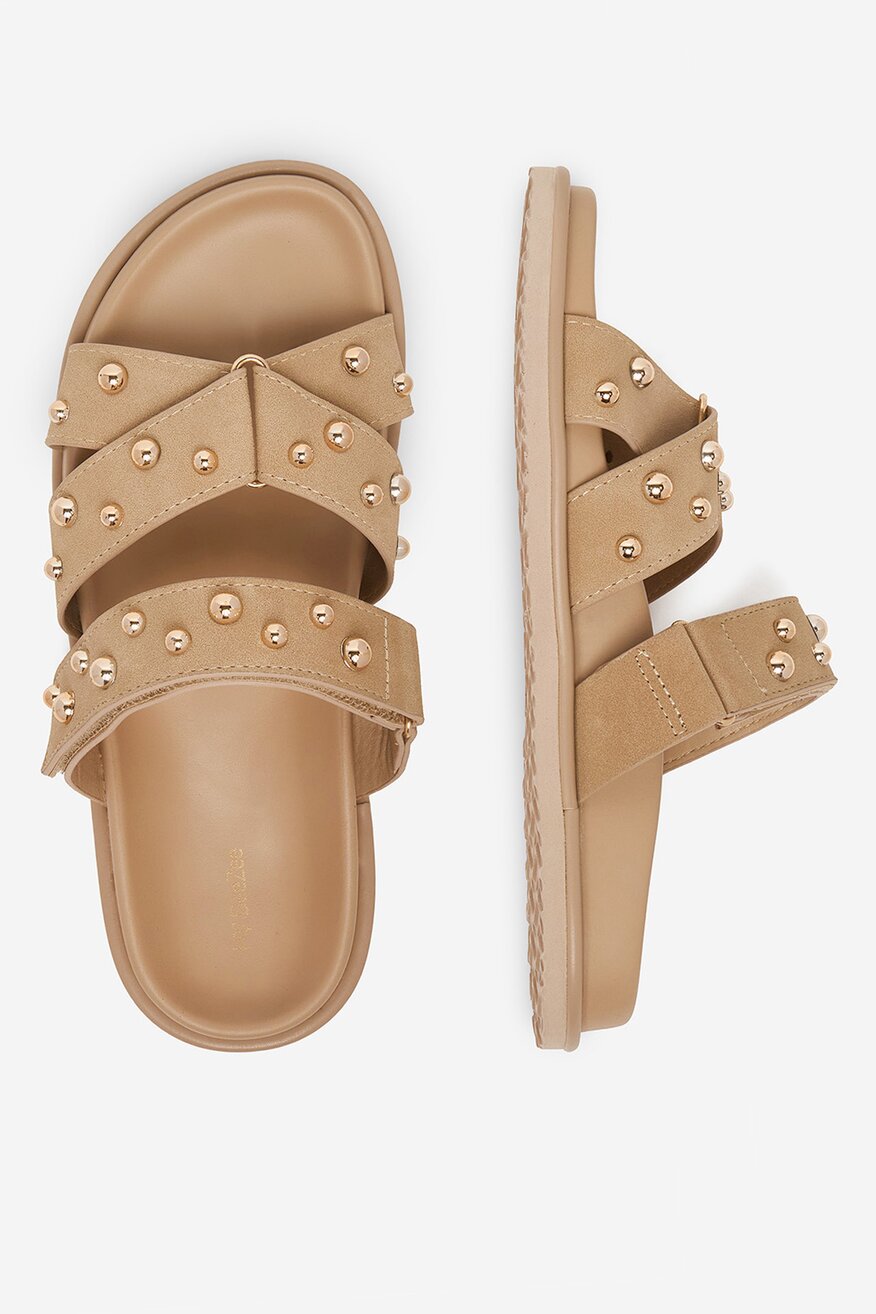 
                Шльопанець DeeZee БЕЖЕВИЙ - 5906751849583