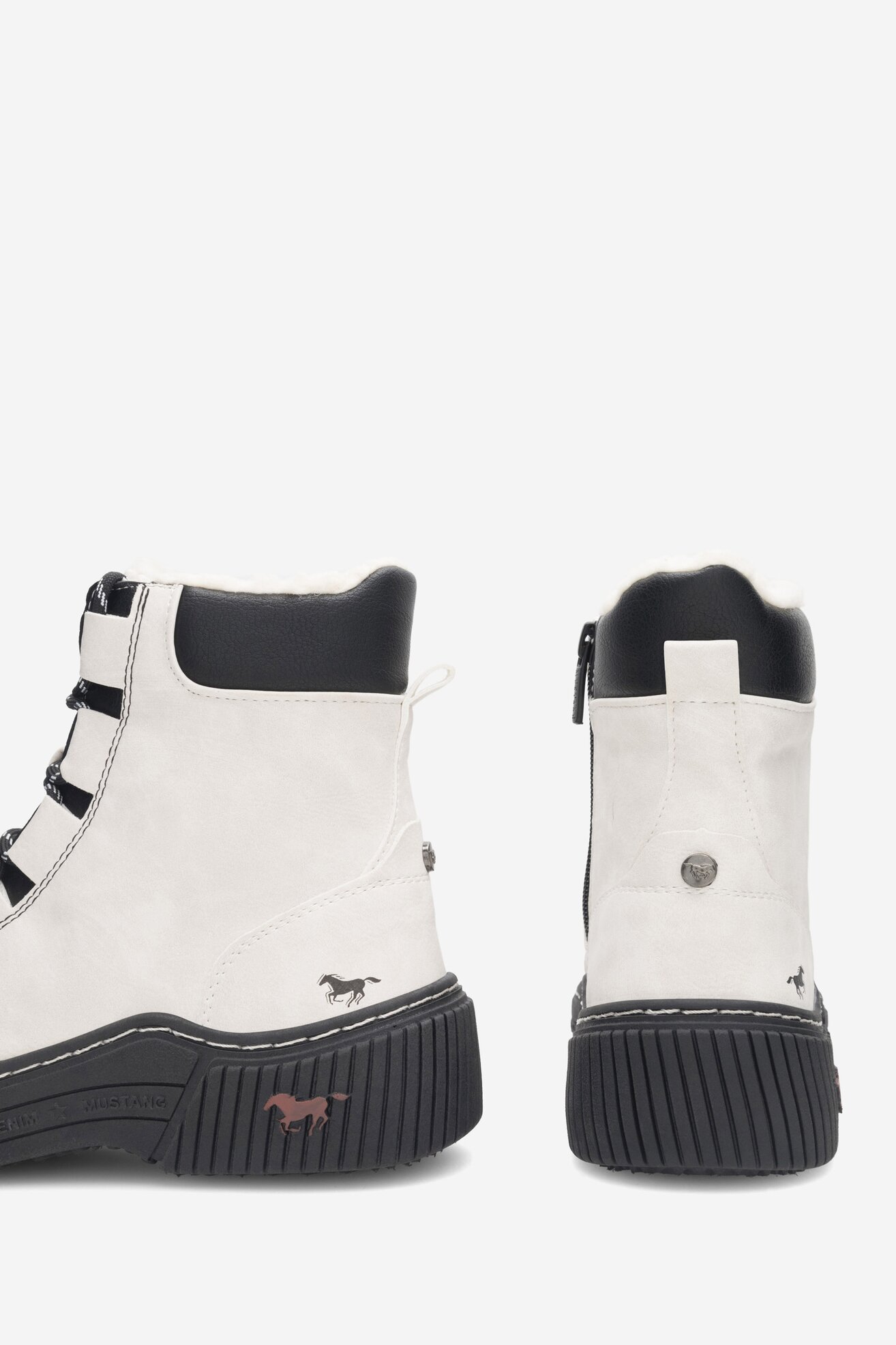 Боти Mustang 1436-605 БЯЛ