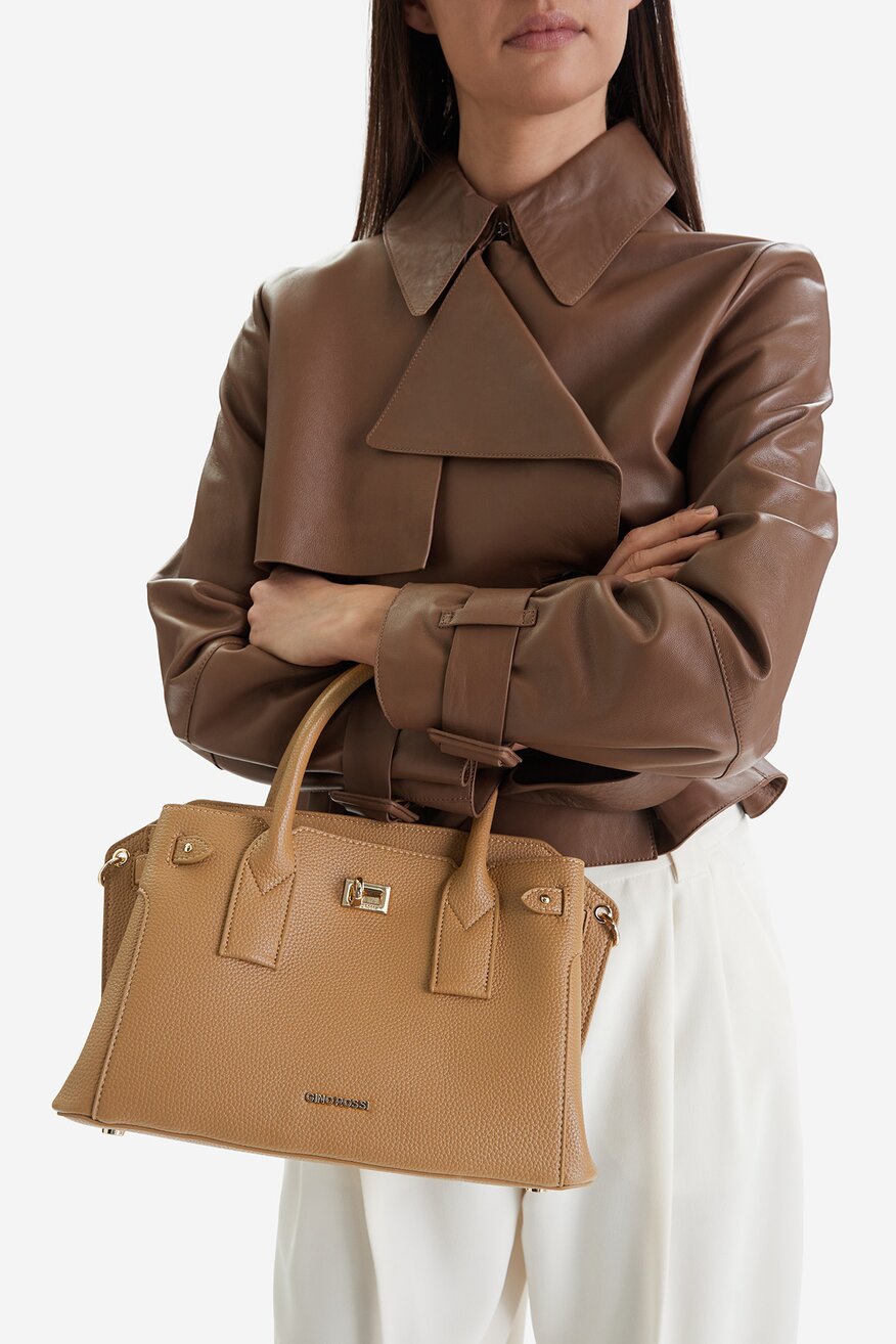 
                Сумка З Ремінцем Gino Rossi ВЕРБЛЮЖИЙ - 5906751624401