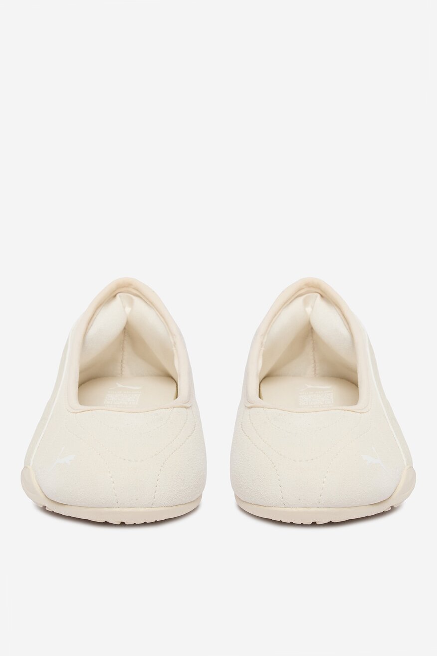 
                Балетки Puma БЕЖЕВИЙ - 5906751536278