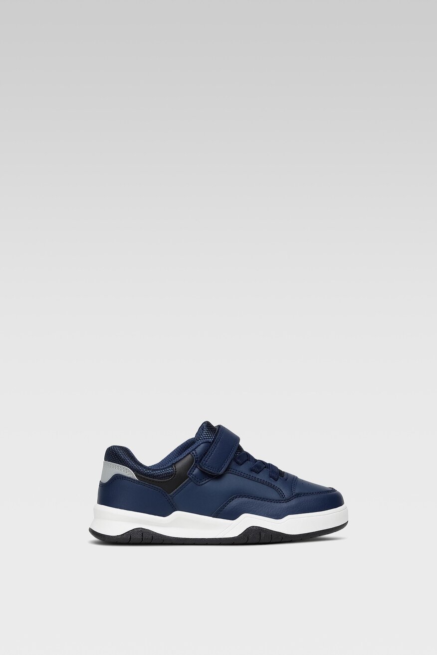 Action Boy - Sneakersy - 5904248859480