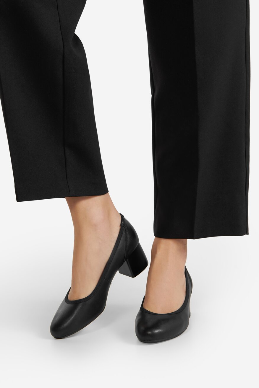 
                Lasocki - Czółenka skórzane - 5903419919527