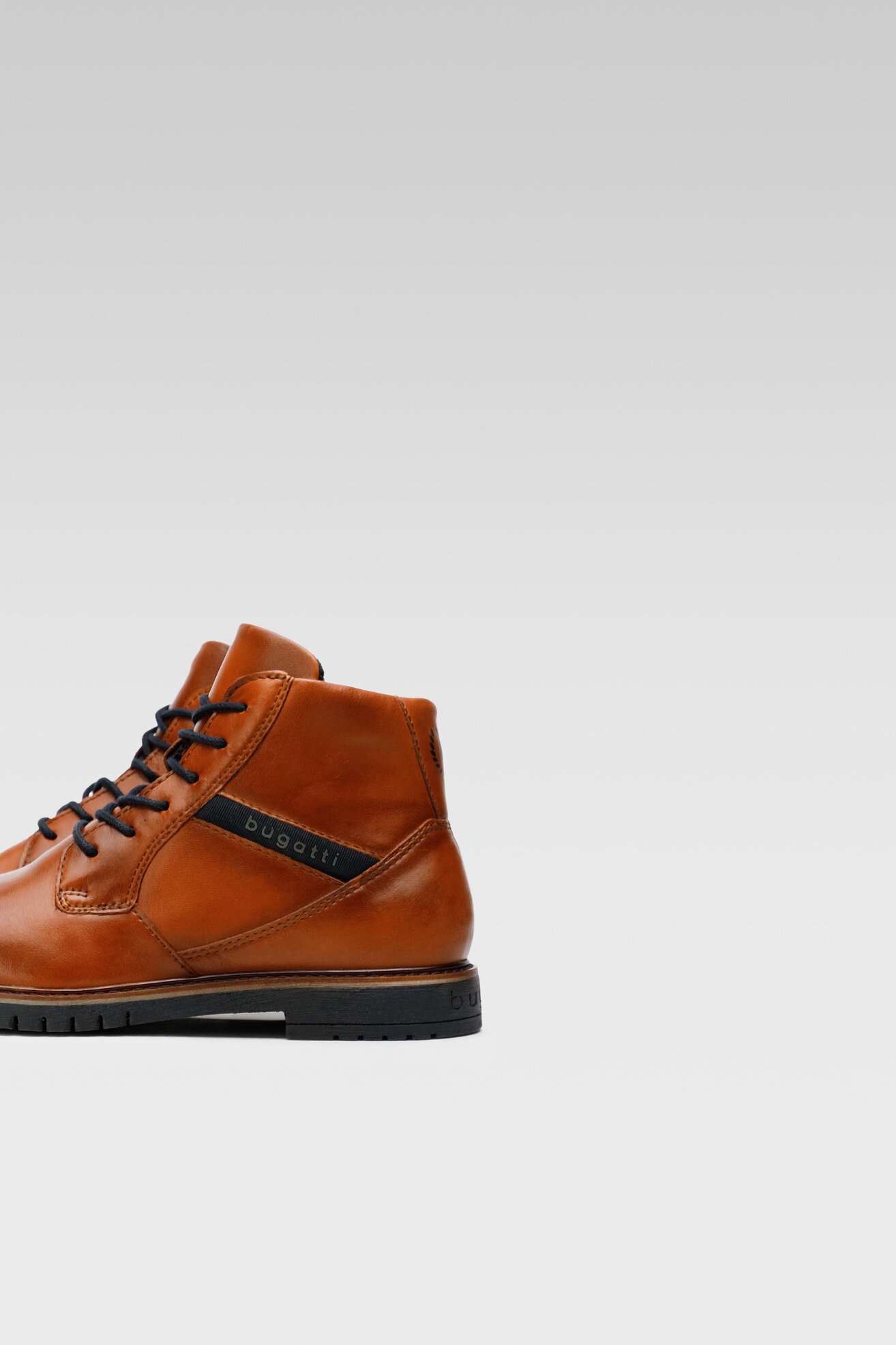 Trzewiki Bugatti 331-8373A-4100-6300 Brązowy