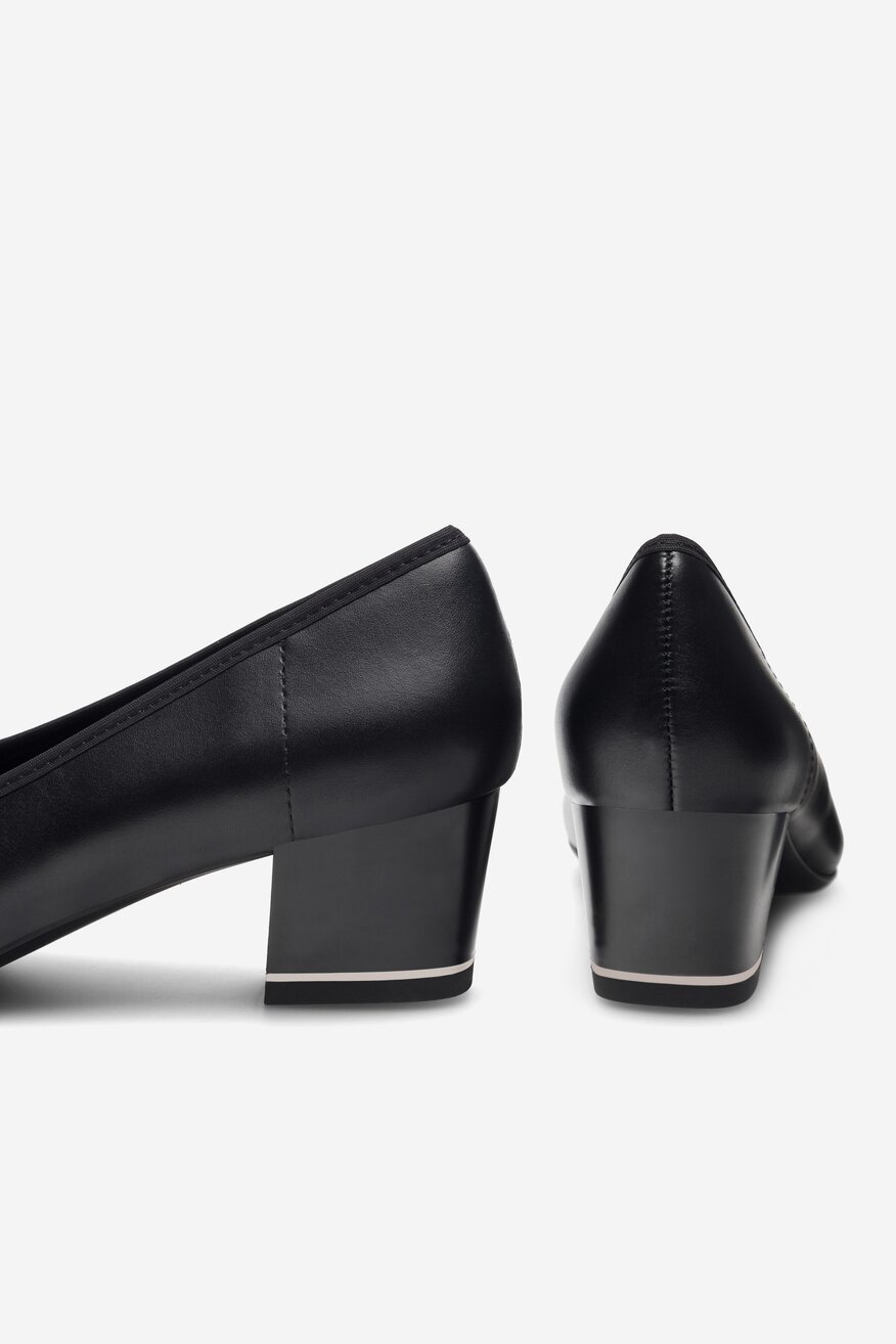 
                Lasocki - Czółenka skórzane - 5904862974347