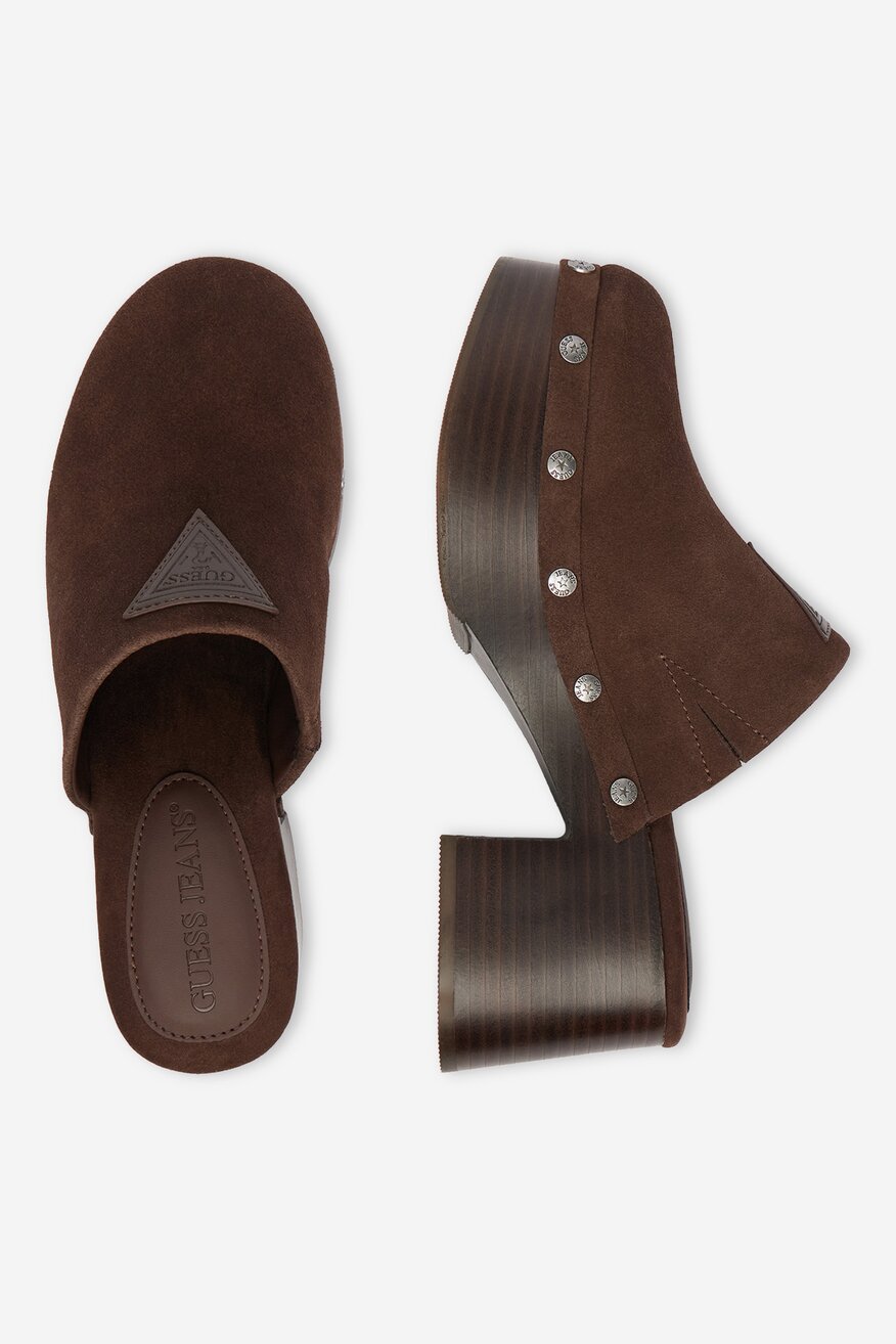 
                GUESS JEANS - Klapki skórzane - 5907964055761