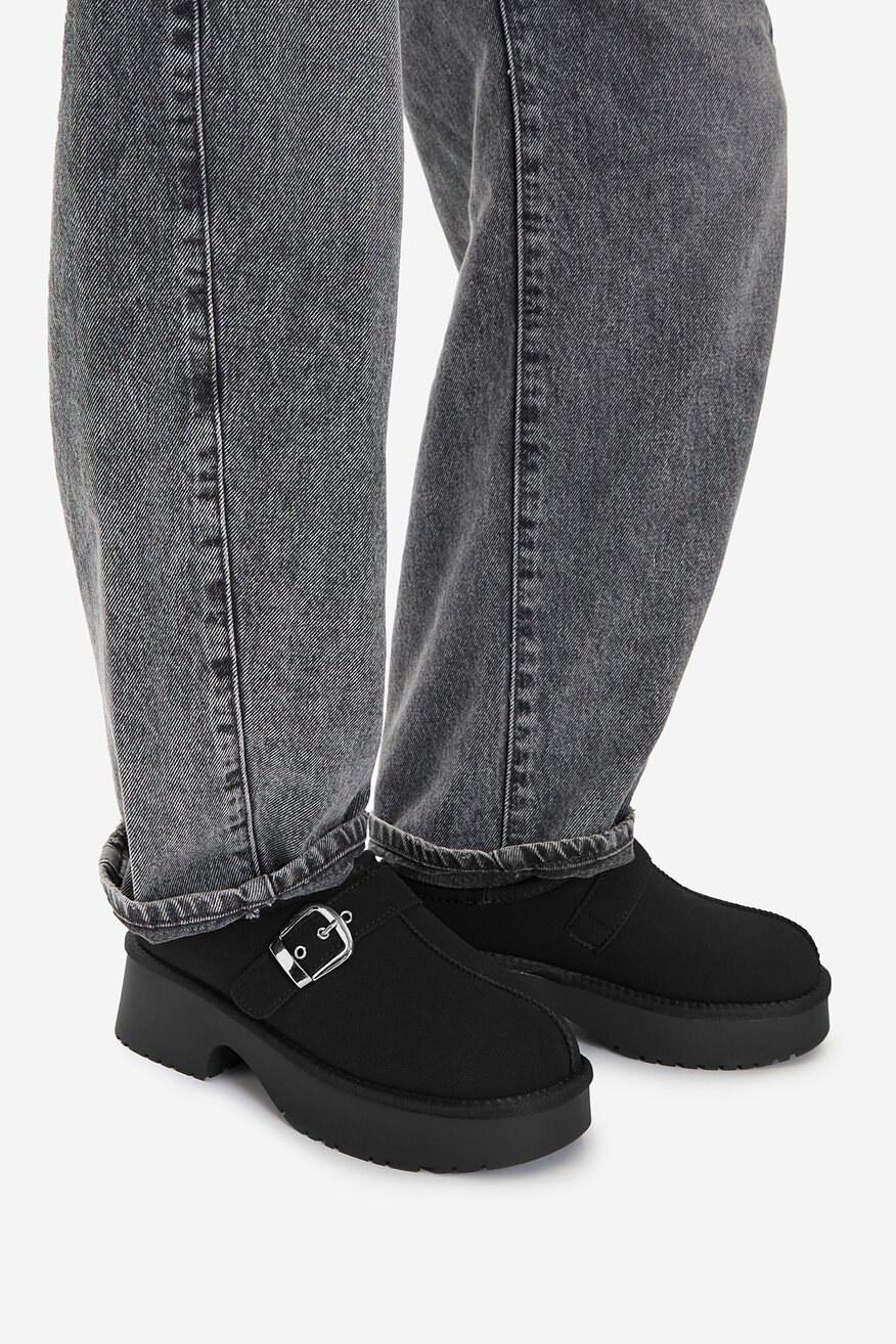 
                Papuci de casă Jenny NEGRU - 5906751428160