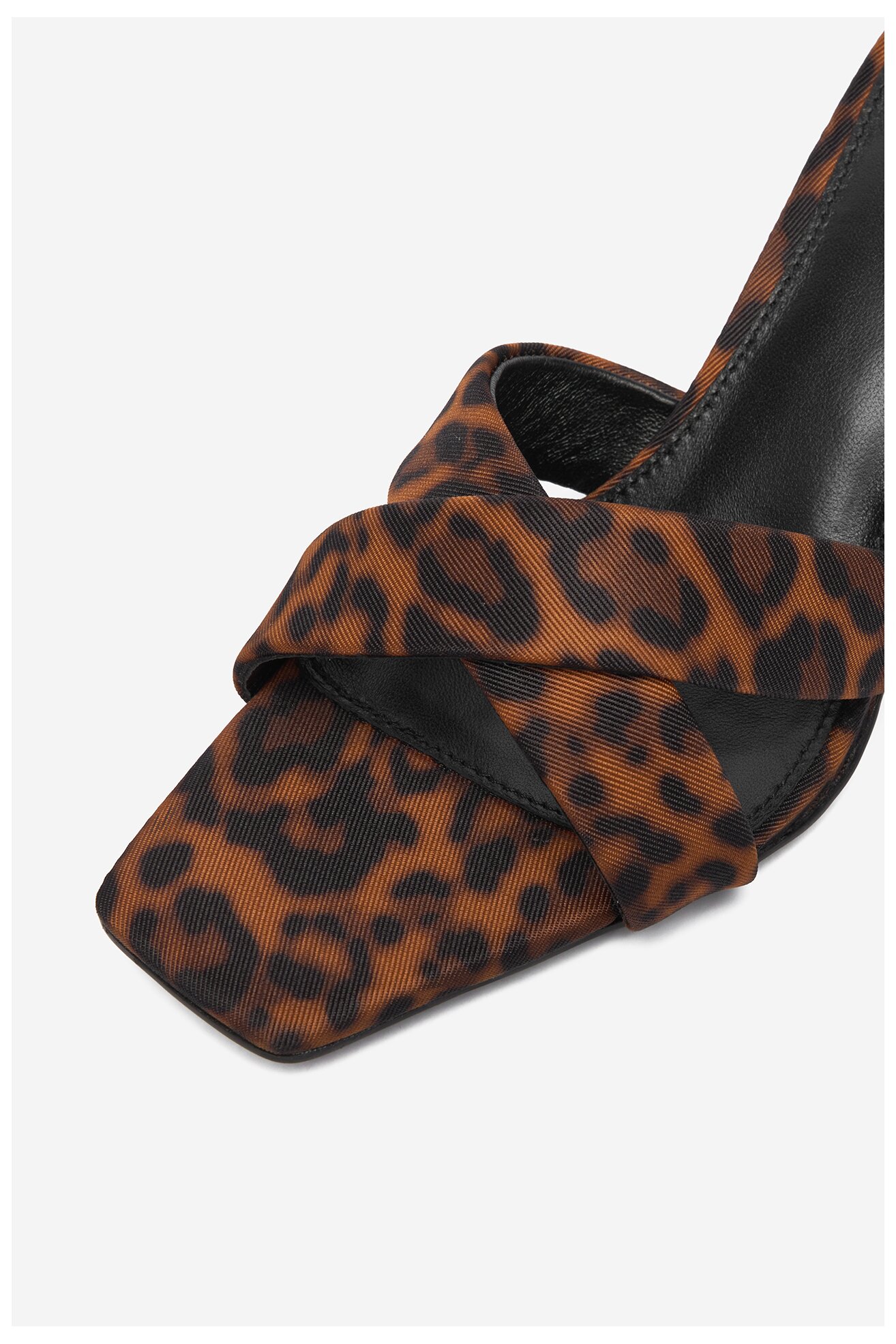 Шльопанець Gino Rossi EO-GL95F-970 КОРИЧНЕВИЙ