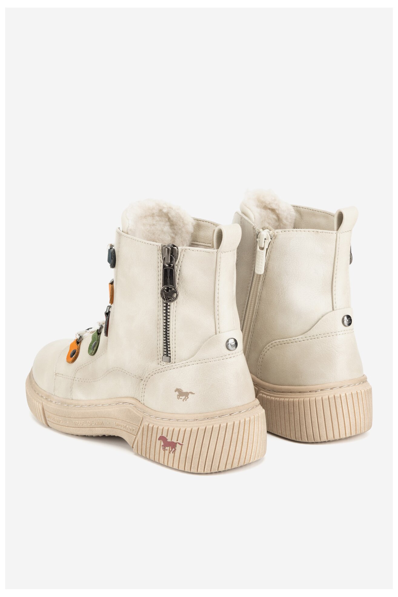 Боти Mustang 1436-601 БЯЛ