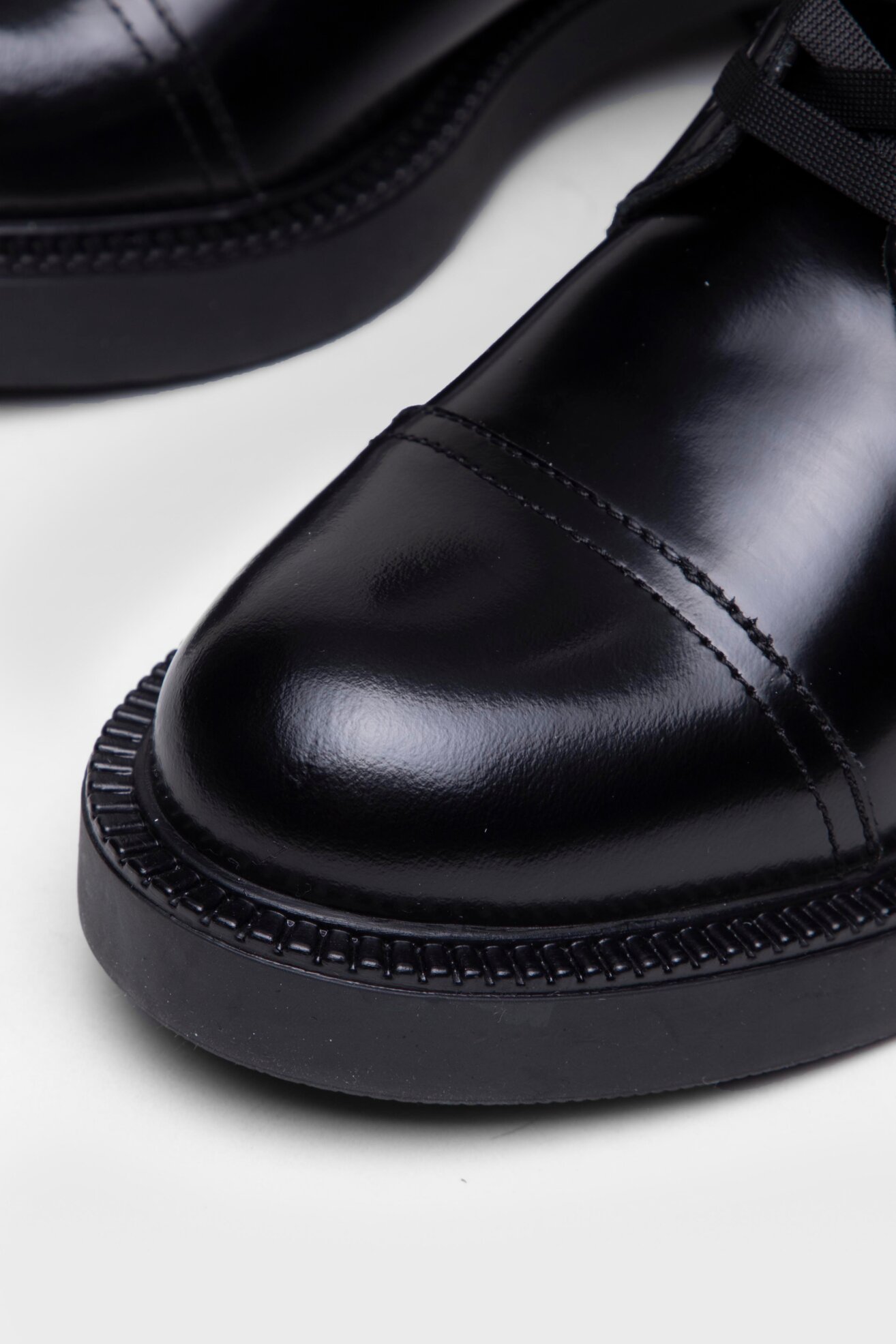 Trzewiki Gino Rossi 01-07 Czarny