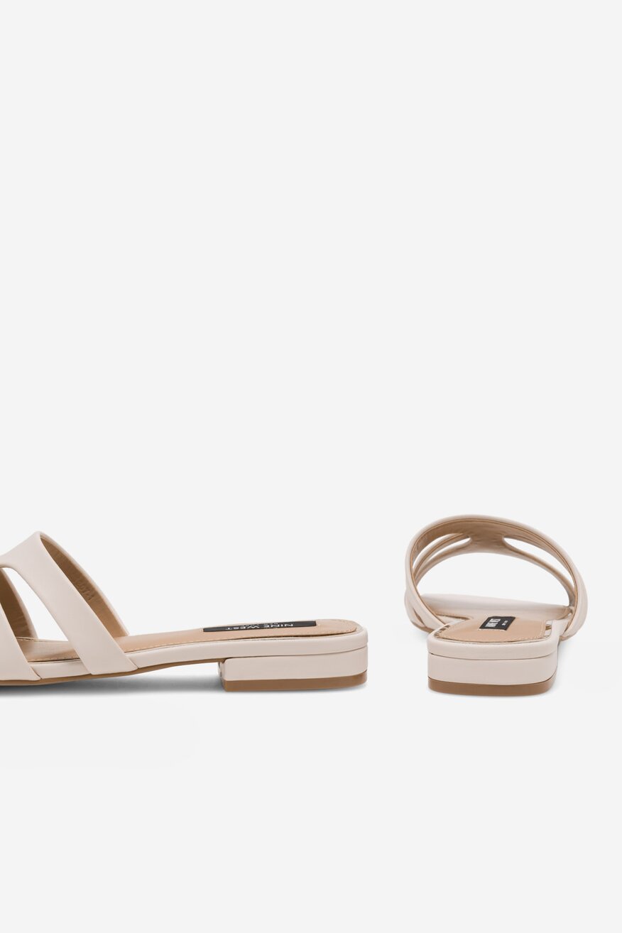 
                NINE WEST - Klapki - 5905588564652