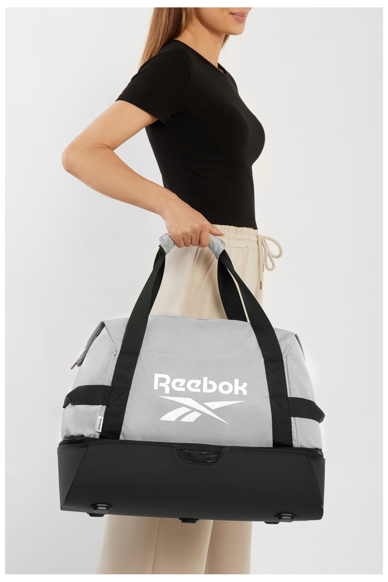 Чанта за пътуване Reebok RBK-010-CCC-05 СВЕТЛОСИВ