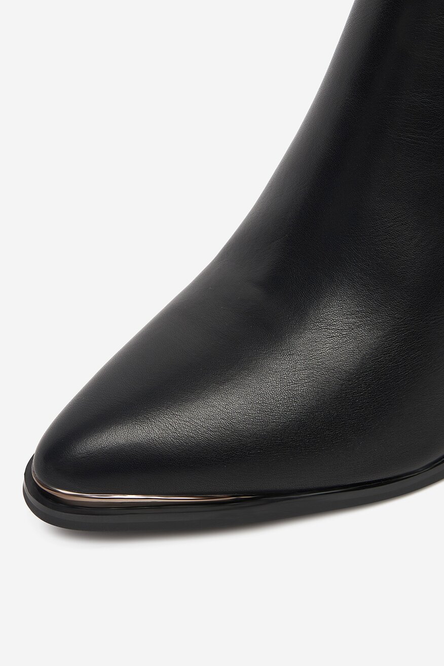 
                Bokacsizma DeeZee FEKETE - 5904410915402