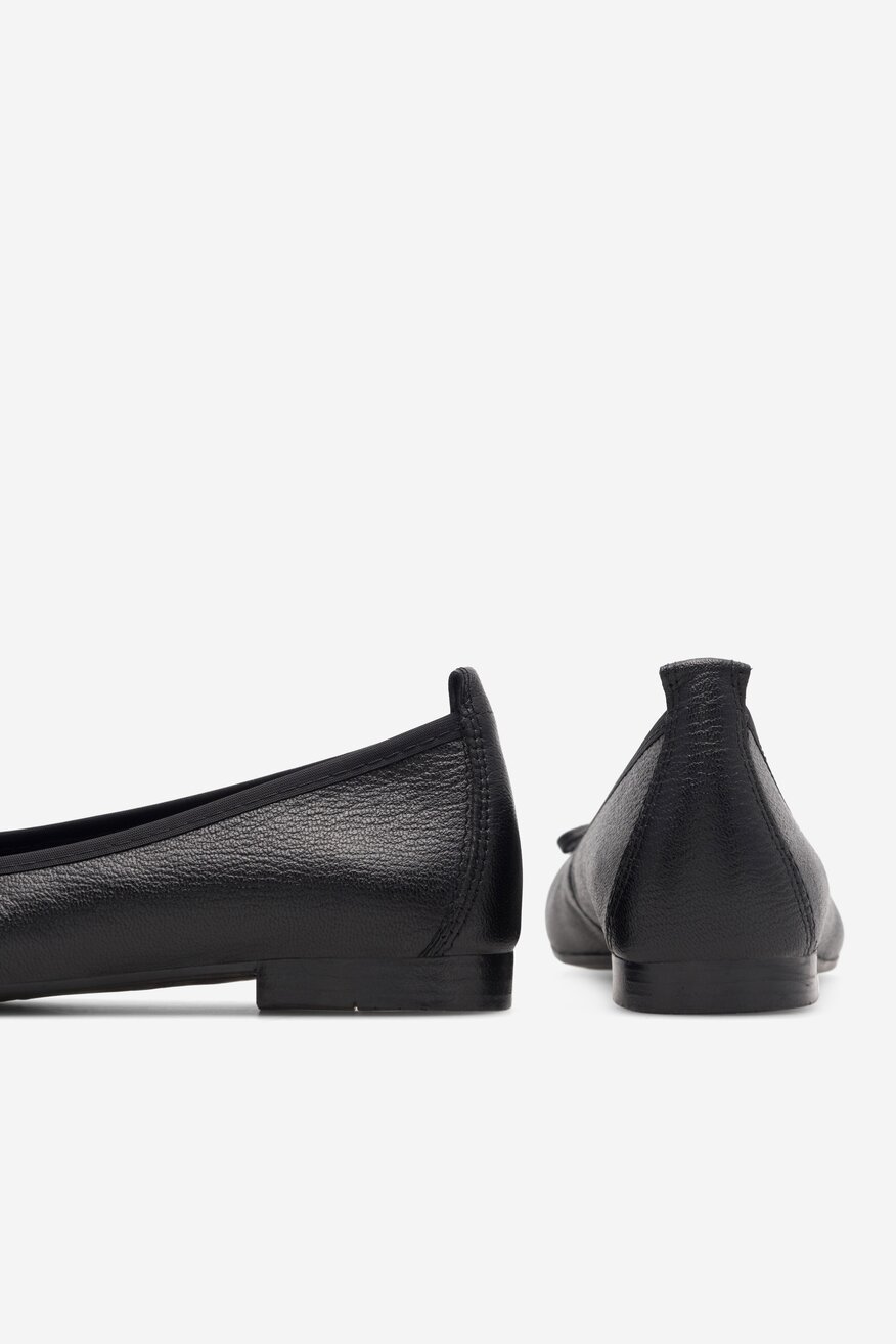 
                Балетки Lasocki ЧОРНИЙ - 5905588013945