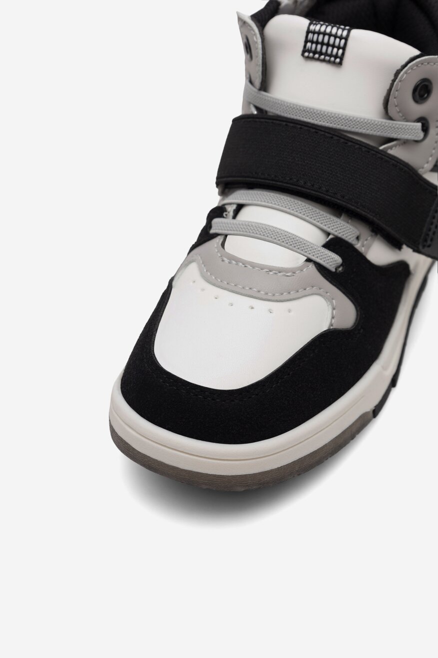 
                Кросівки Action Boy ЧОРНИЙ - 5905588013181