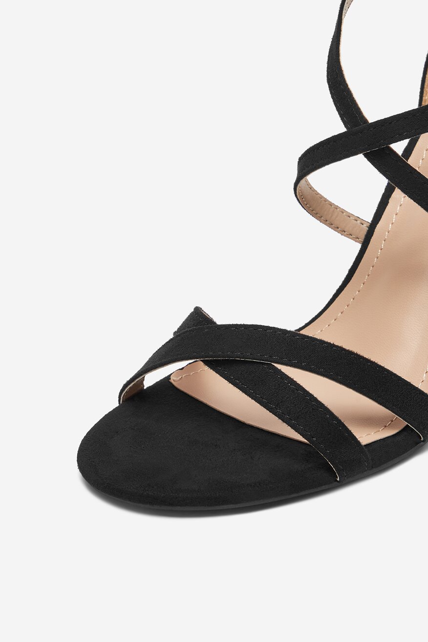 
                Сандали DeeZee ЧЕРЕН - 5906751108659