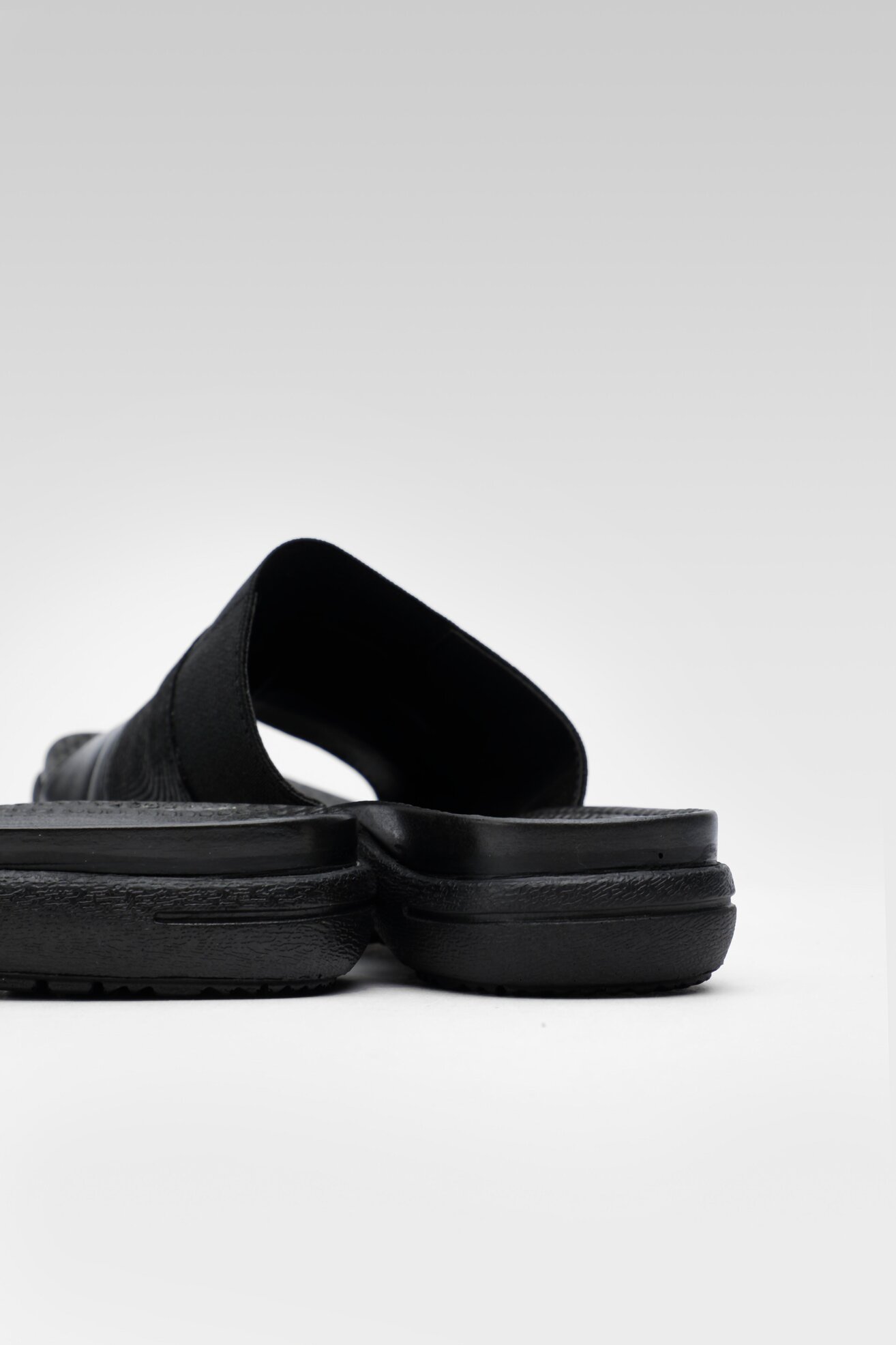 Klapki Go Soft WI16-5702-04 Czarny