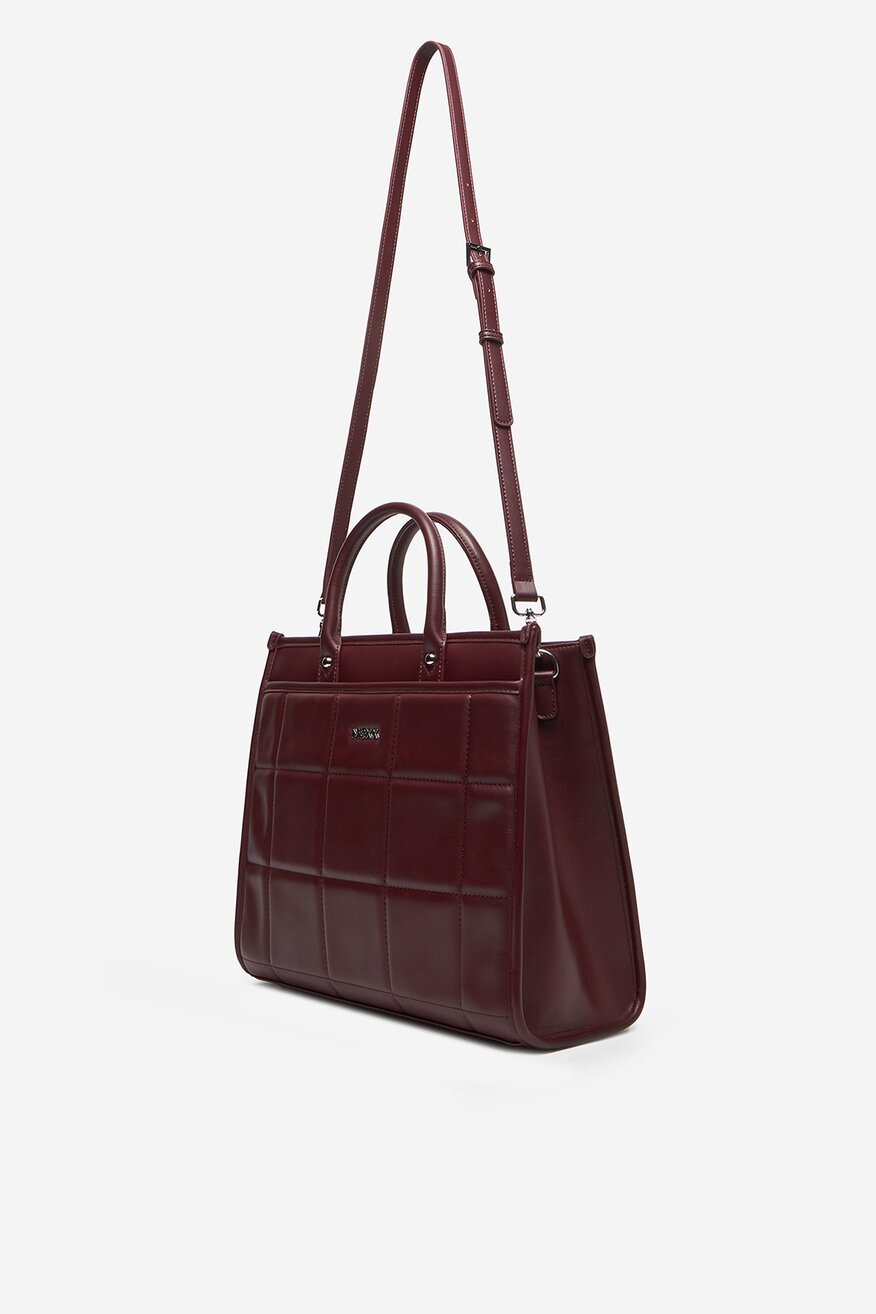 
                Kézitáska Mexx BORDÓ - 5906751272121