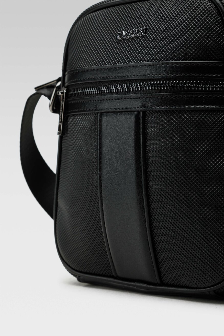 Мъжка чанта Lasocki ЧЕРЕН - 5903698859026