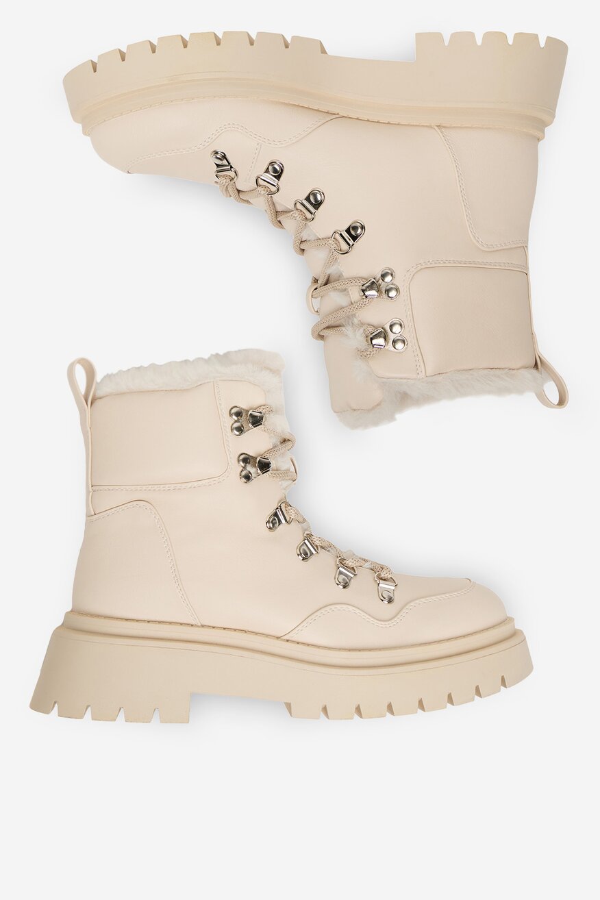 
                Боти DeeZee БЕЖОВ - 5904410885927