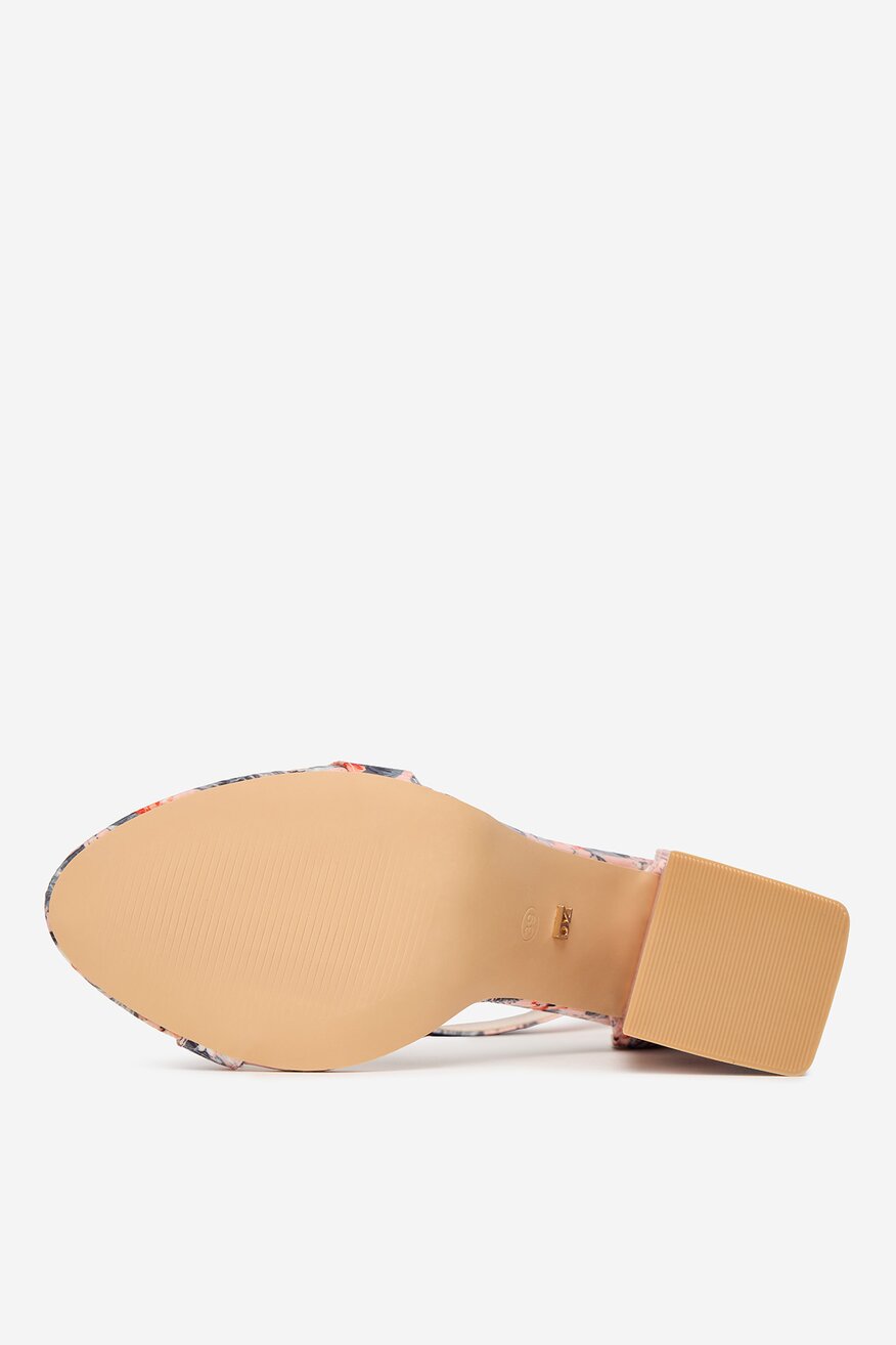 
                Сандали DeeZee РОЗОВ - 5906751101537