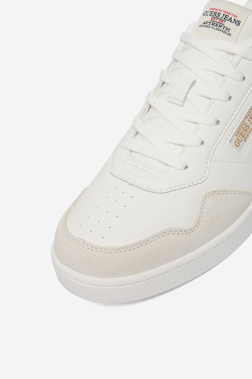 
                Кросівки GUESS JEANS БІЛИЙ - 5906751996911