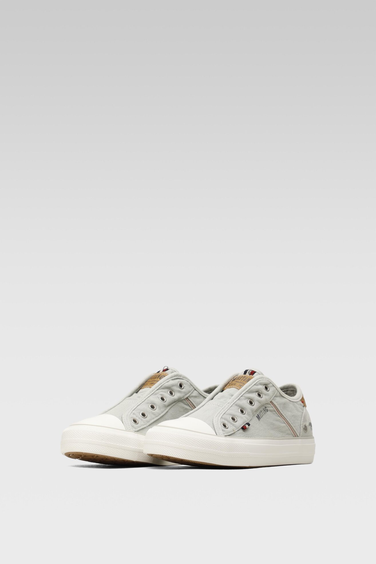 Trampki Mustang 1272-401 Szary jasny