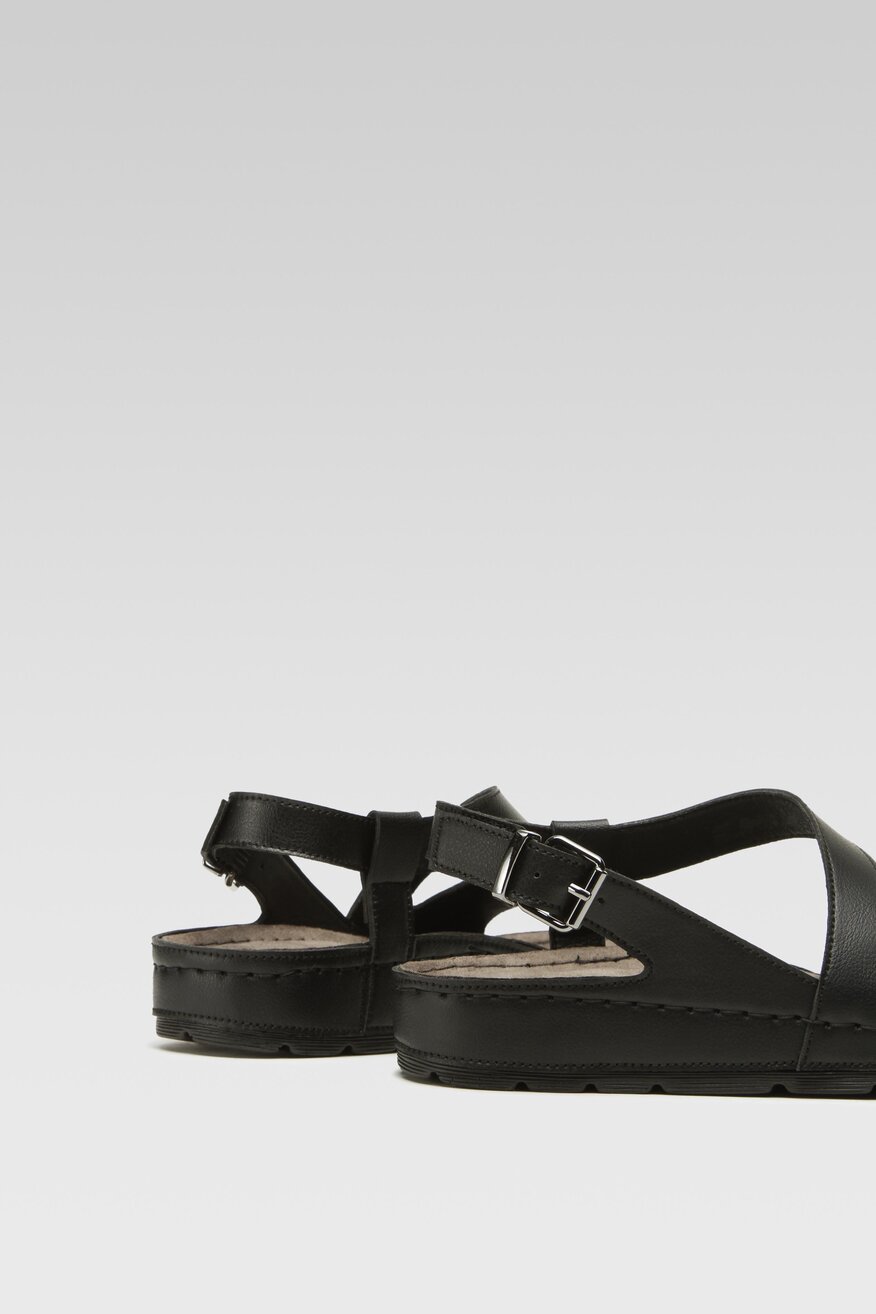 
                Clara Barson - Sandały czarne - 5904862838205