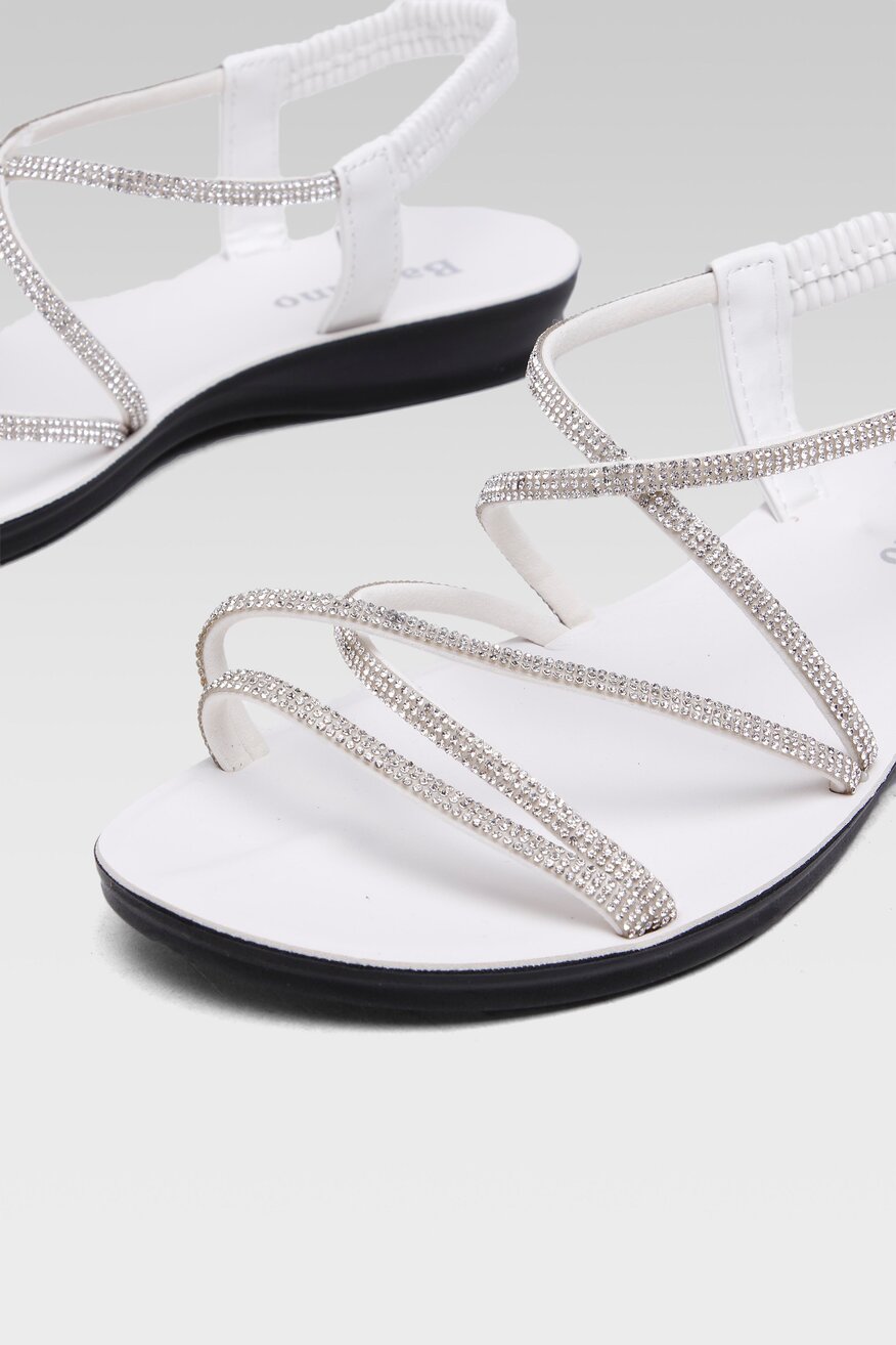 
                Bassano - Sandały z aplikacją białe - 5904248630898