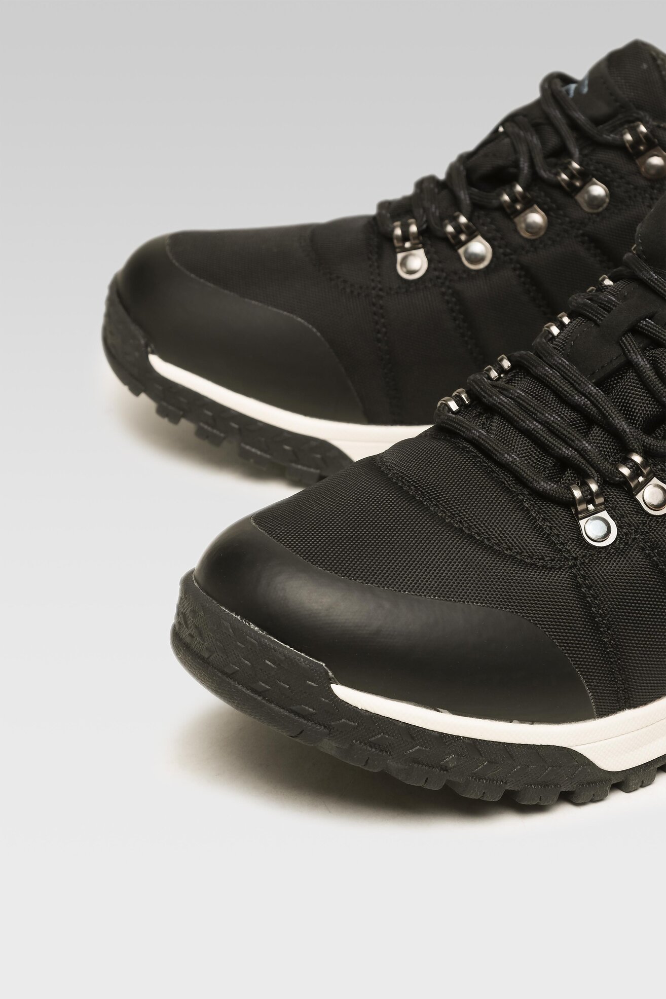 Туристически обувки Fila HIKEBOOSTER low FFM0167 83165 МИКС