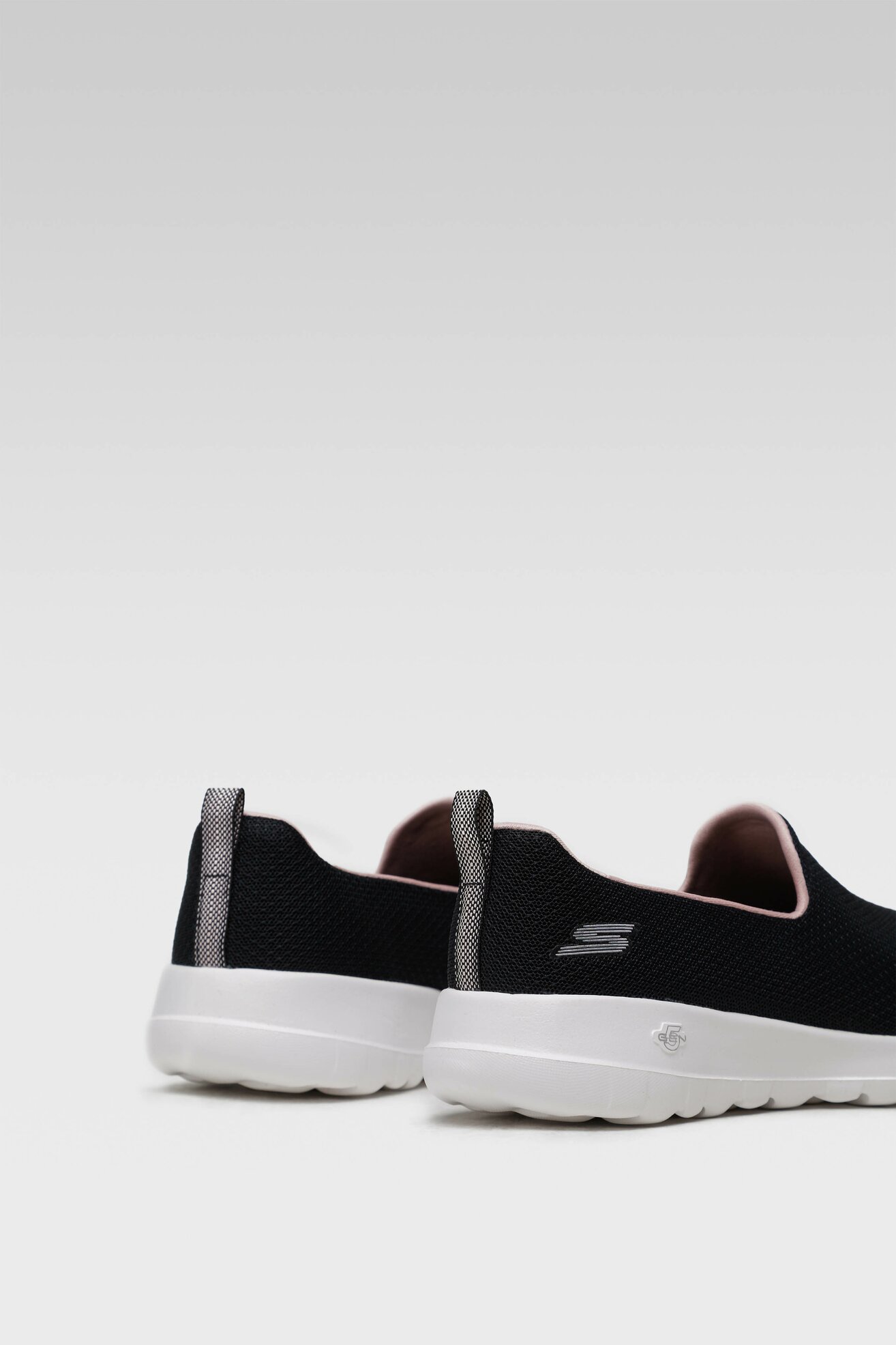 Obuwie sportowe Skechers 124704 BKPK Czarny