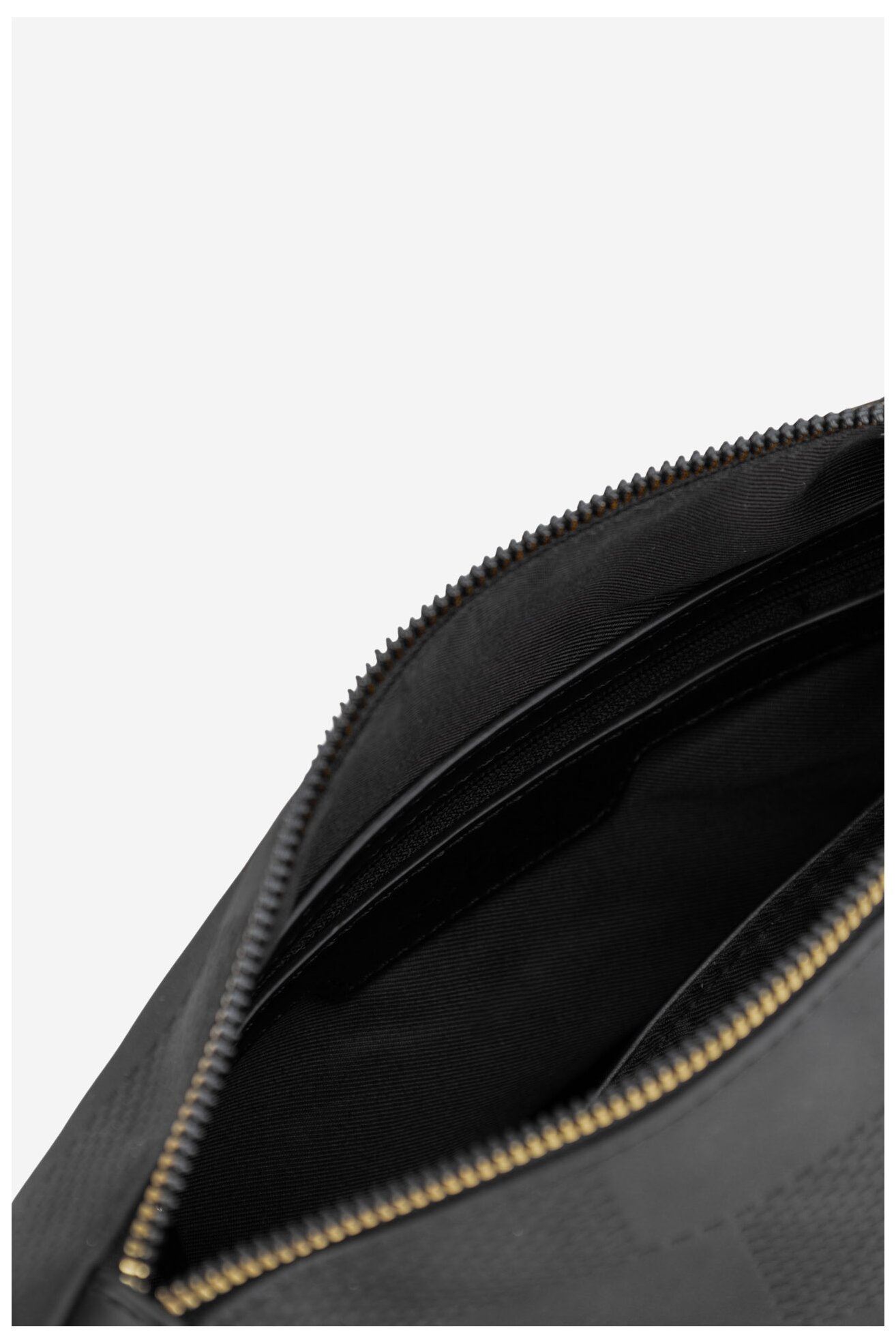 Дамска чанта Lasocki LSK-K-043-06 ЧЕРЕН