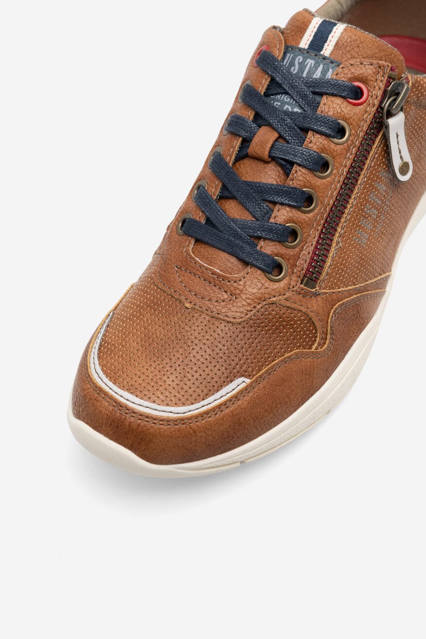 Mustang - Sneakersy - 5903419779596