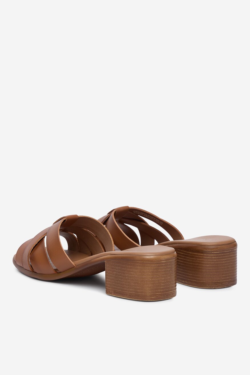 
                Lasocki - Klapki skórzane - 5906751924075