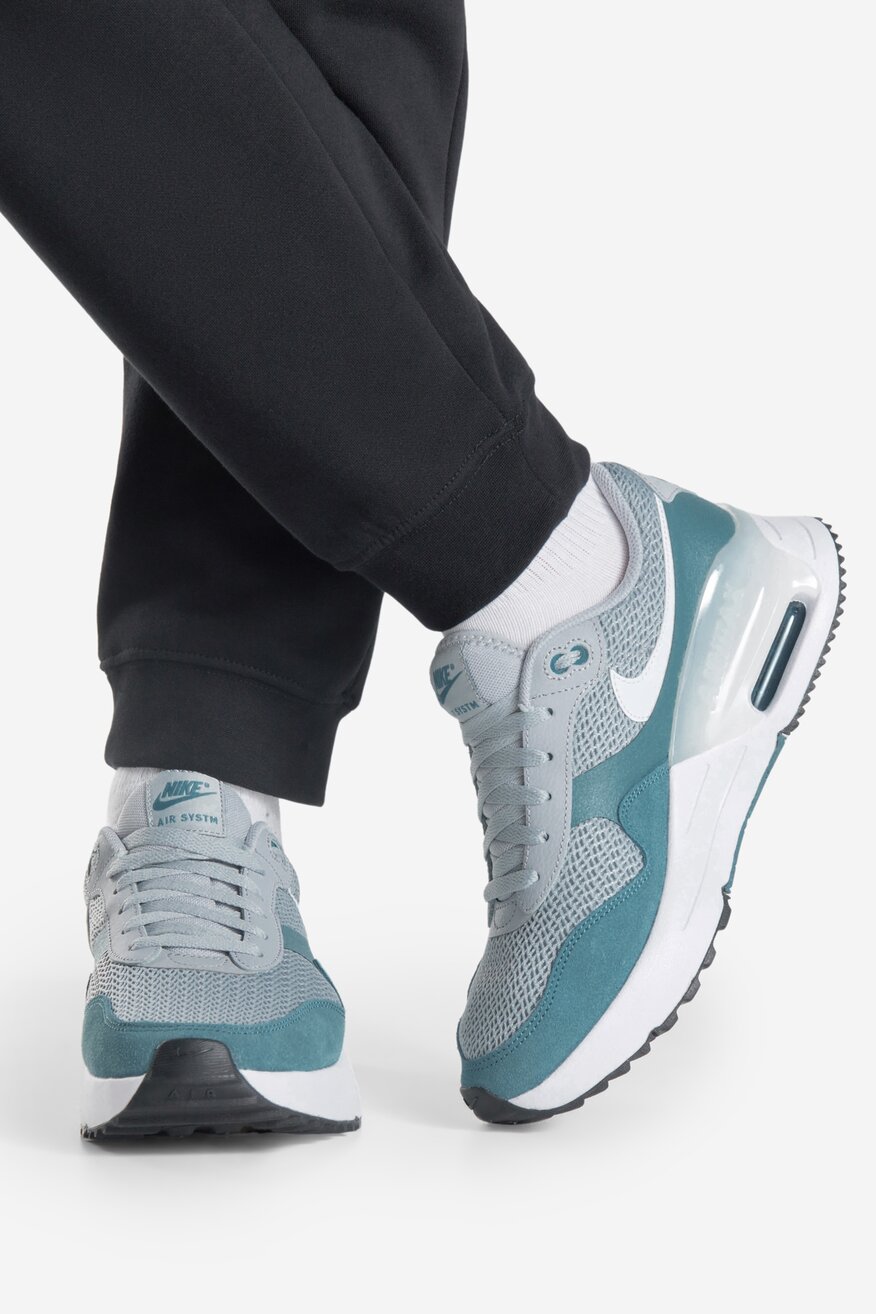 
                Nike - Buty sportowe - 2230072317654