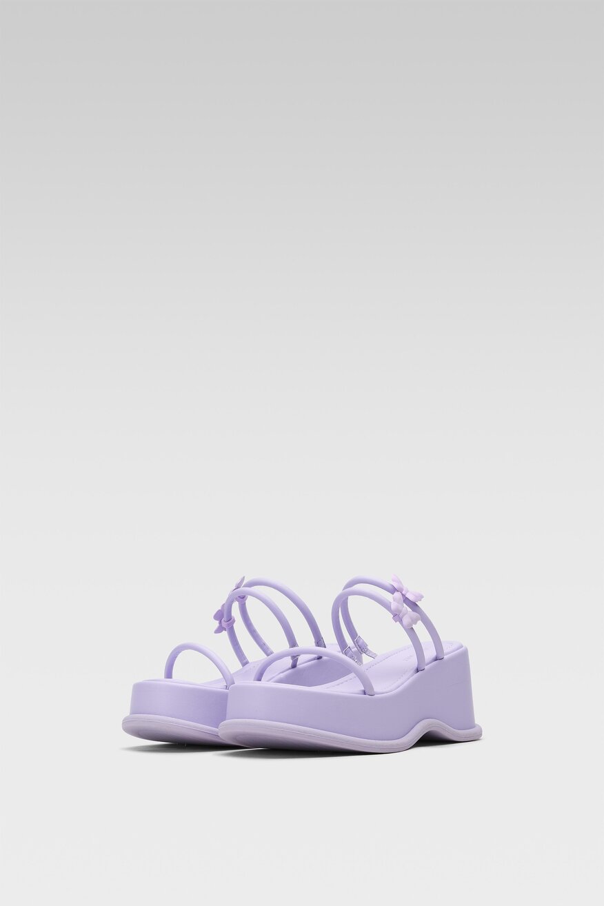 
                Jenny Fairy - Klapki na patformie - 5904862776897