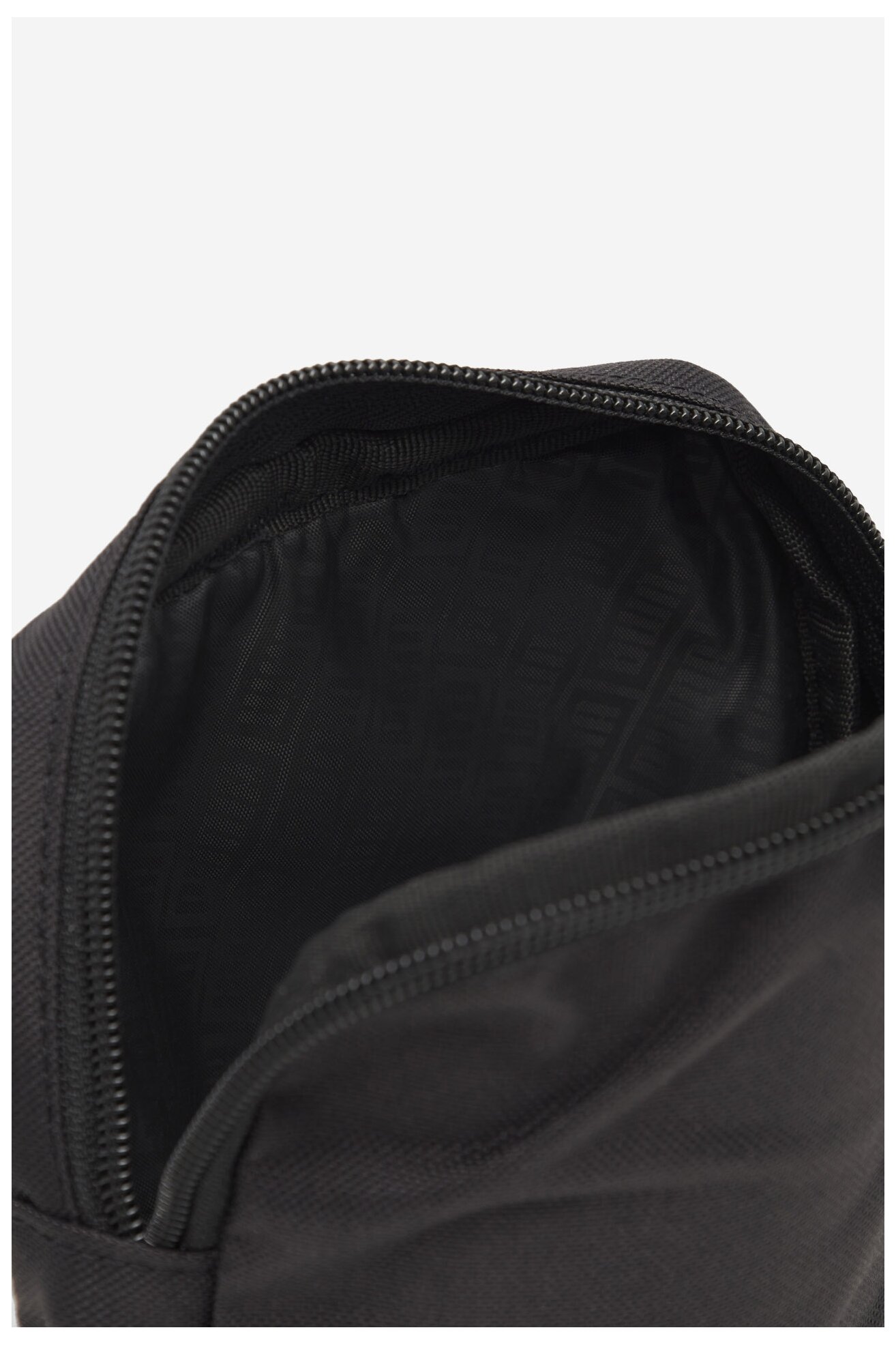 Torebka młodzieżowa Puma PHASE PORTABLE 07995501 Czarny