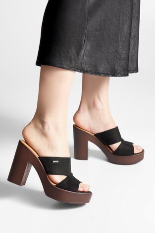 Papuče Lasocki BOLONIA EST-2026-02 CRNA