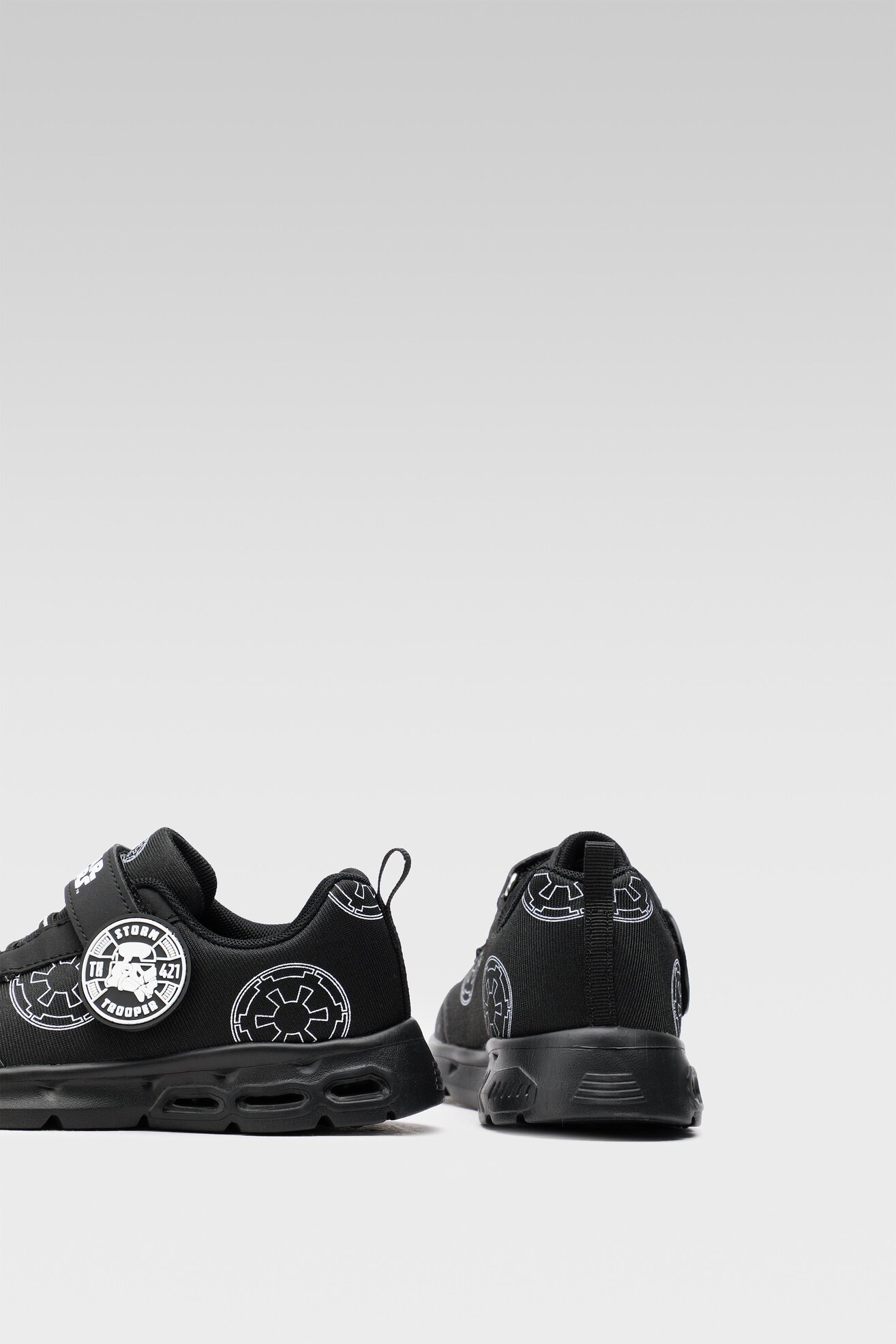 Obuwie sportowe Star Wars CP76-AW22-014LC Czarny