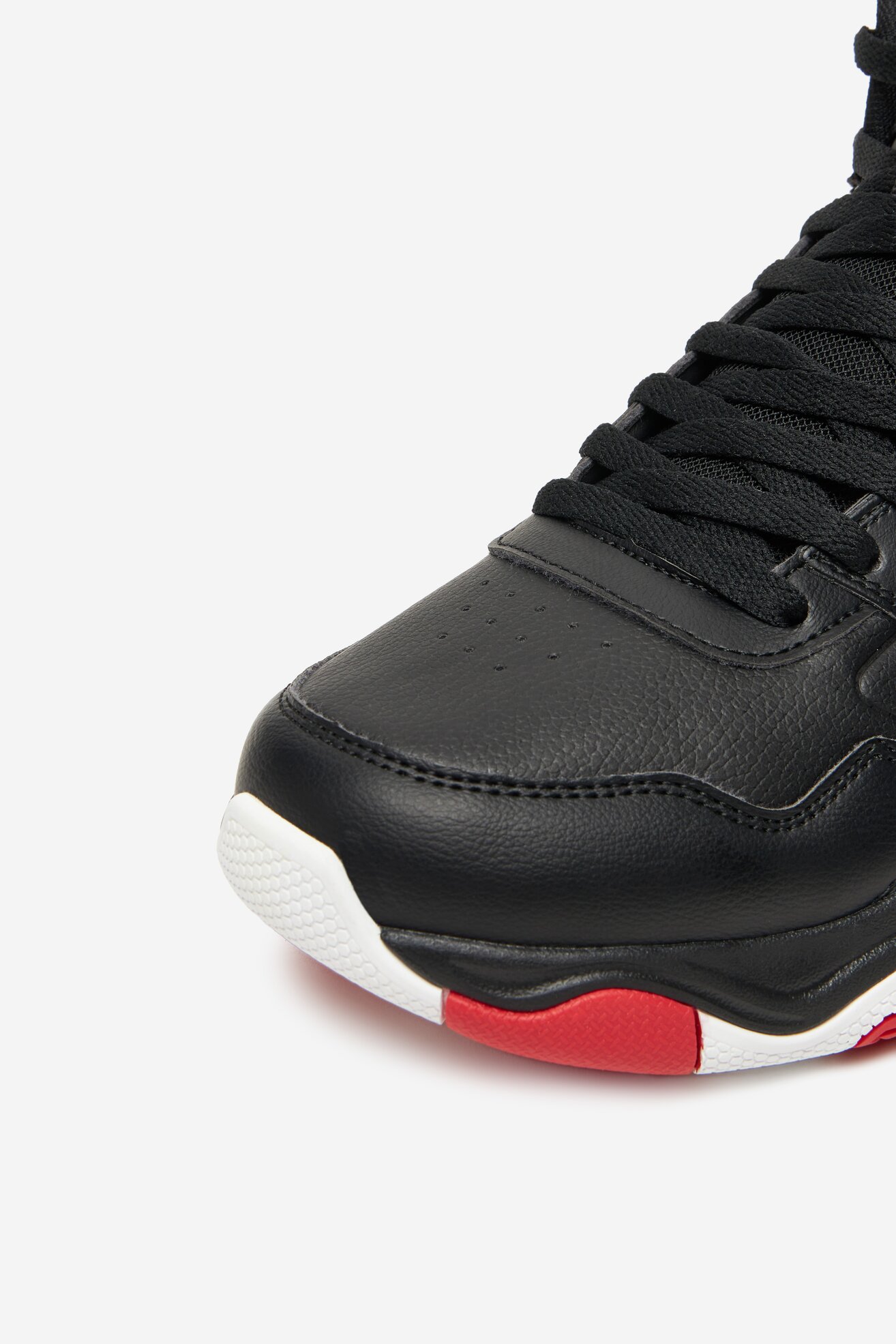 Sportcipő SHAQ CEO-SHAQNOTIZE AQ95000M-BR FEKETE