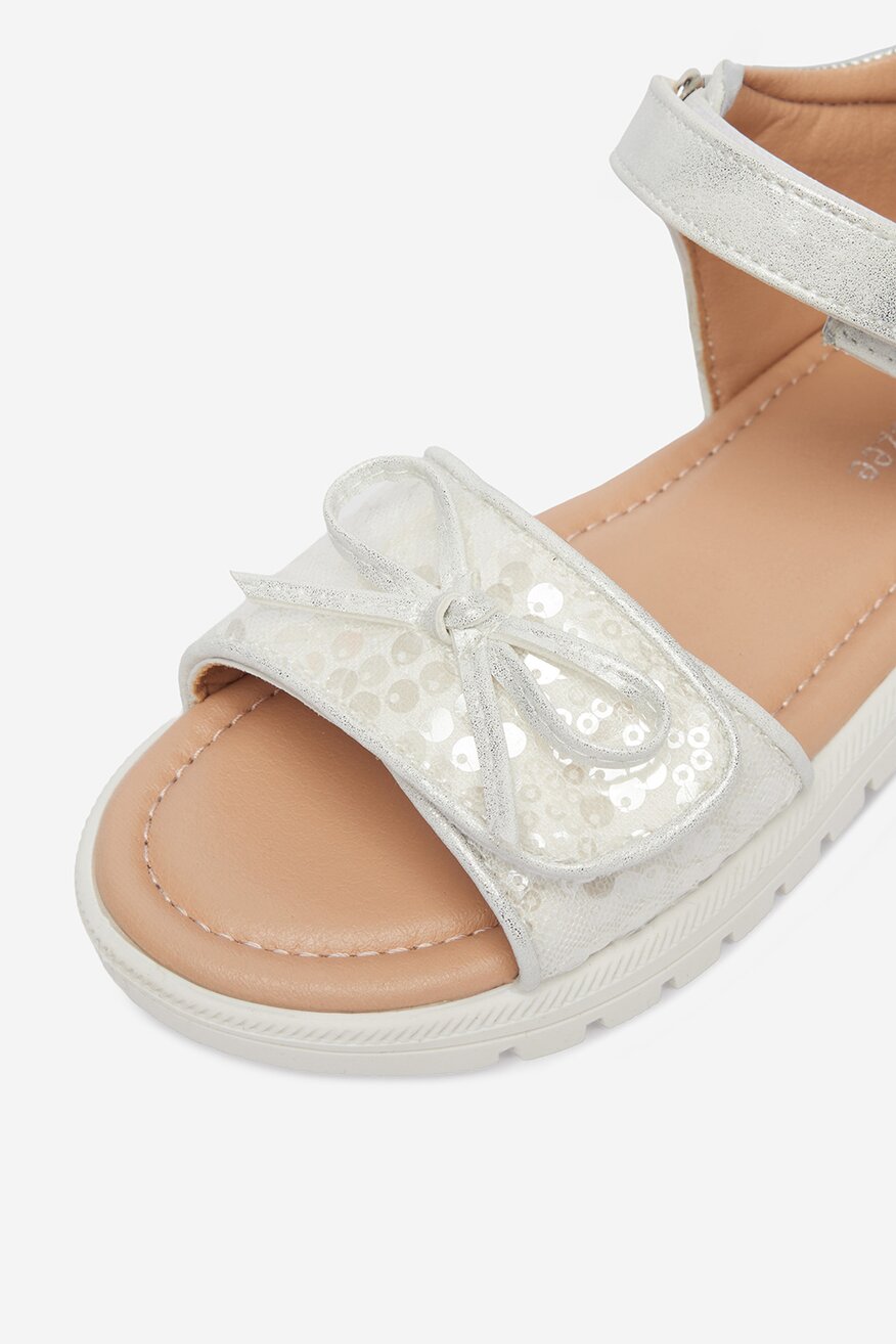 
                Сандалі DeeZee СРІБНИЙ - 5906751977118