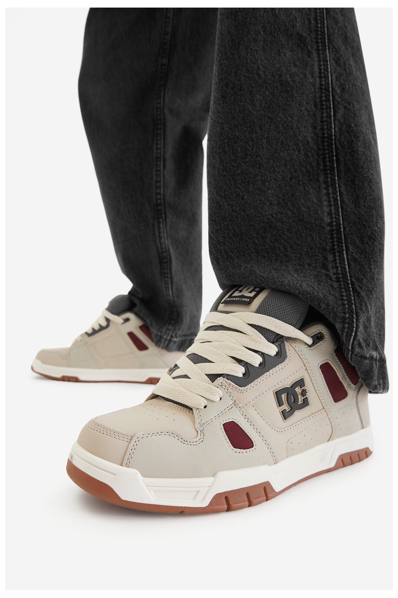 Спортни обувки DC Shoes CEO-V5-10121 БЕЖОВ