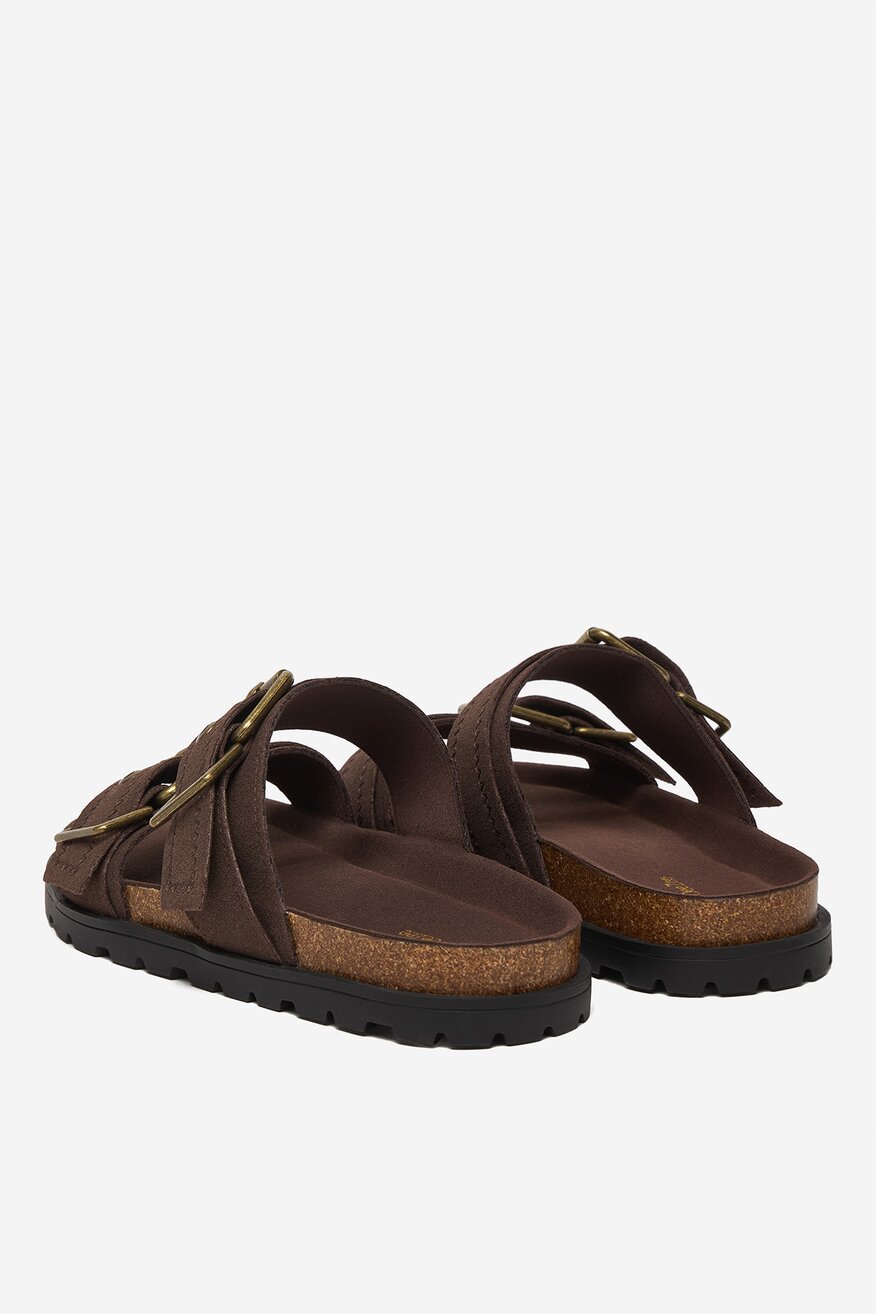 
                Шльопанець DeeZee КОРИЧНЕВИЙ - 5906751753200