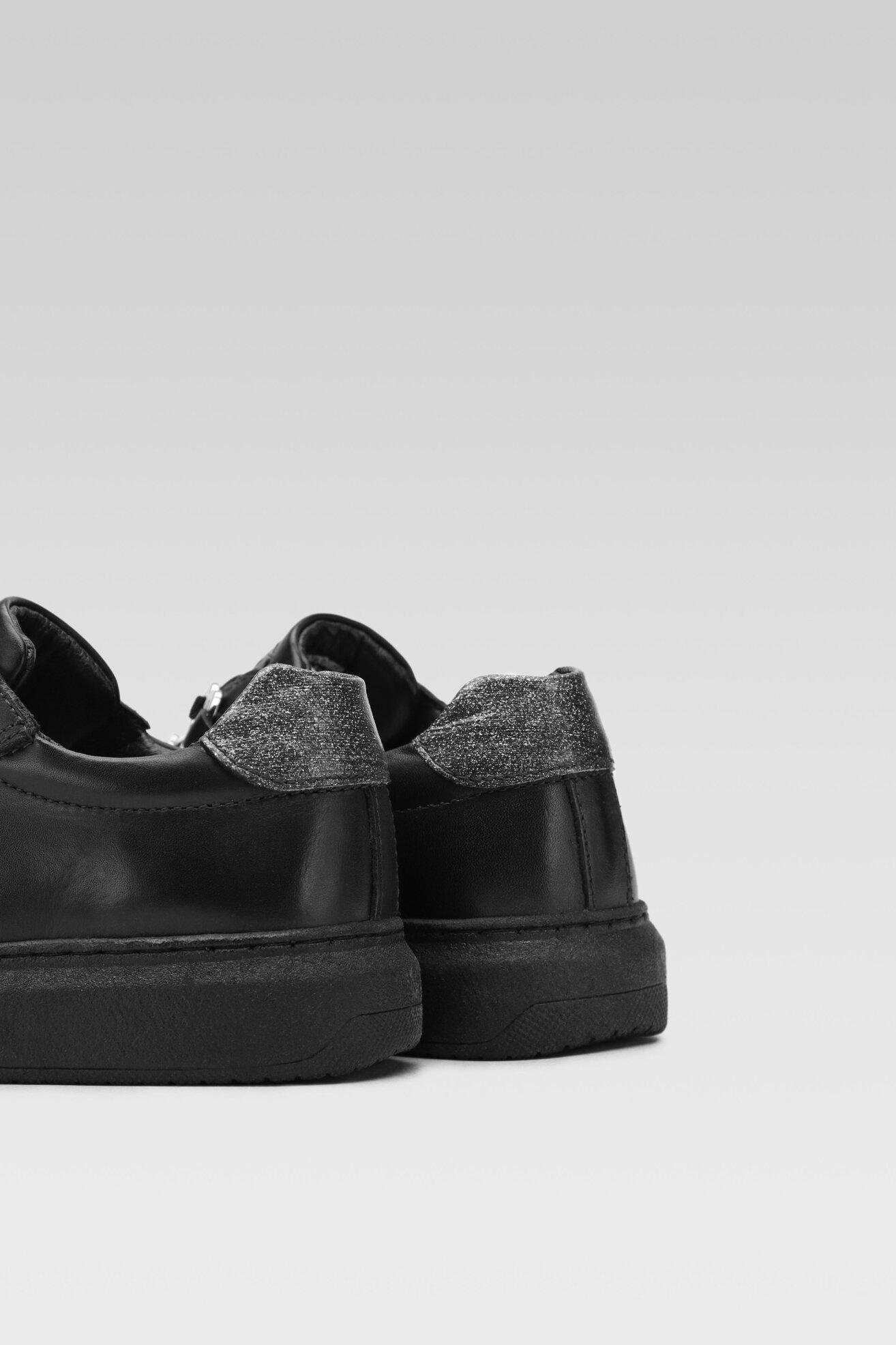 Półbuty Lasocki Young CI12-ALEXA-10 Czarny