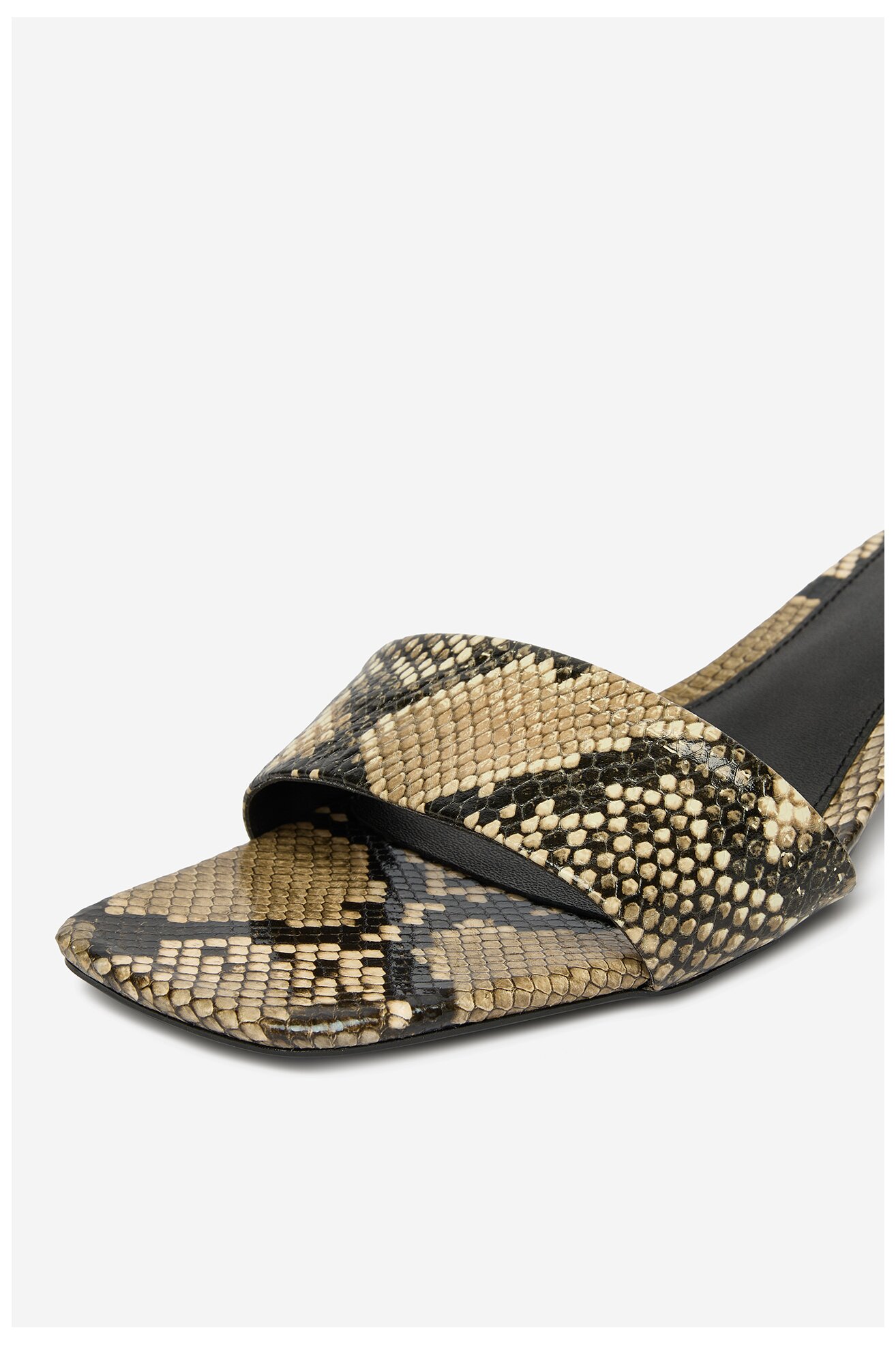 Джапанки Gino Rossi EO-V2229-111 ЧЕРЕН