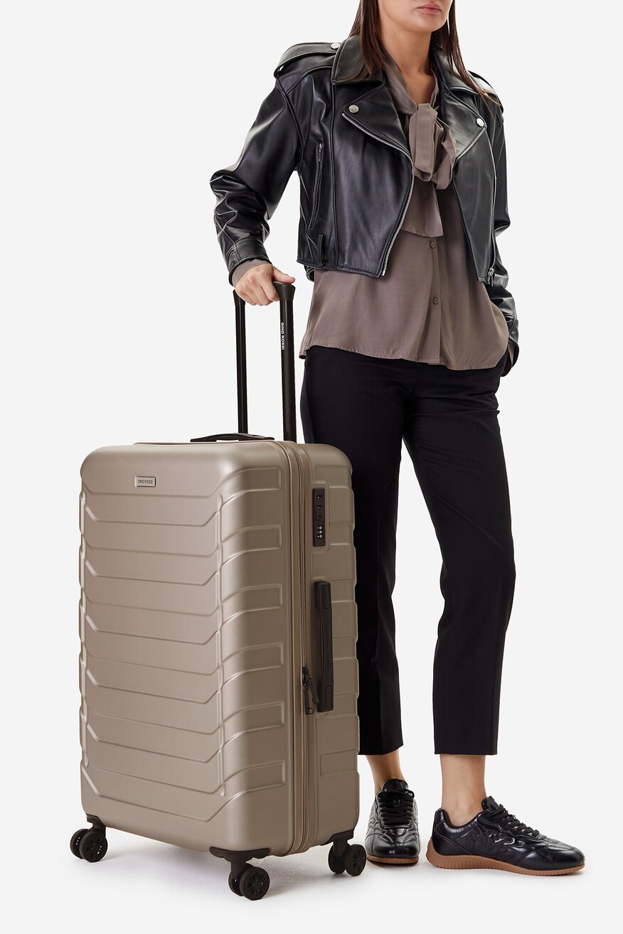 
                Kofer Gino Rossi ZLATNA - 5906751246474