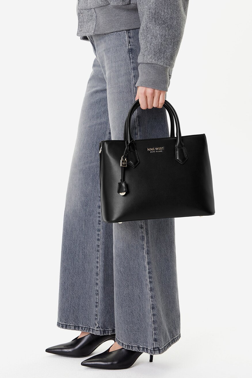 Дамска чанта NINE WEST ЧЕРЕН - 5906751396599