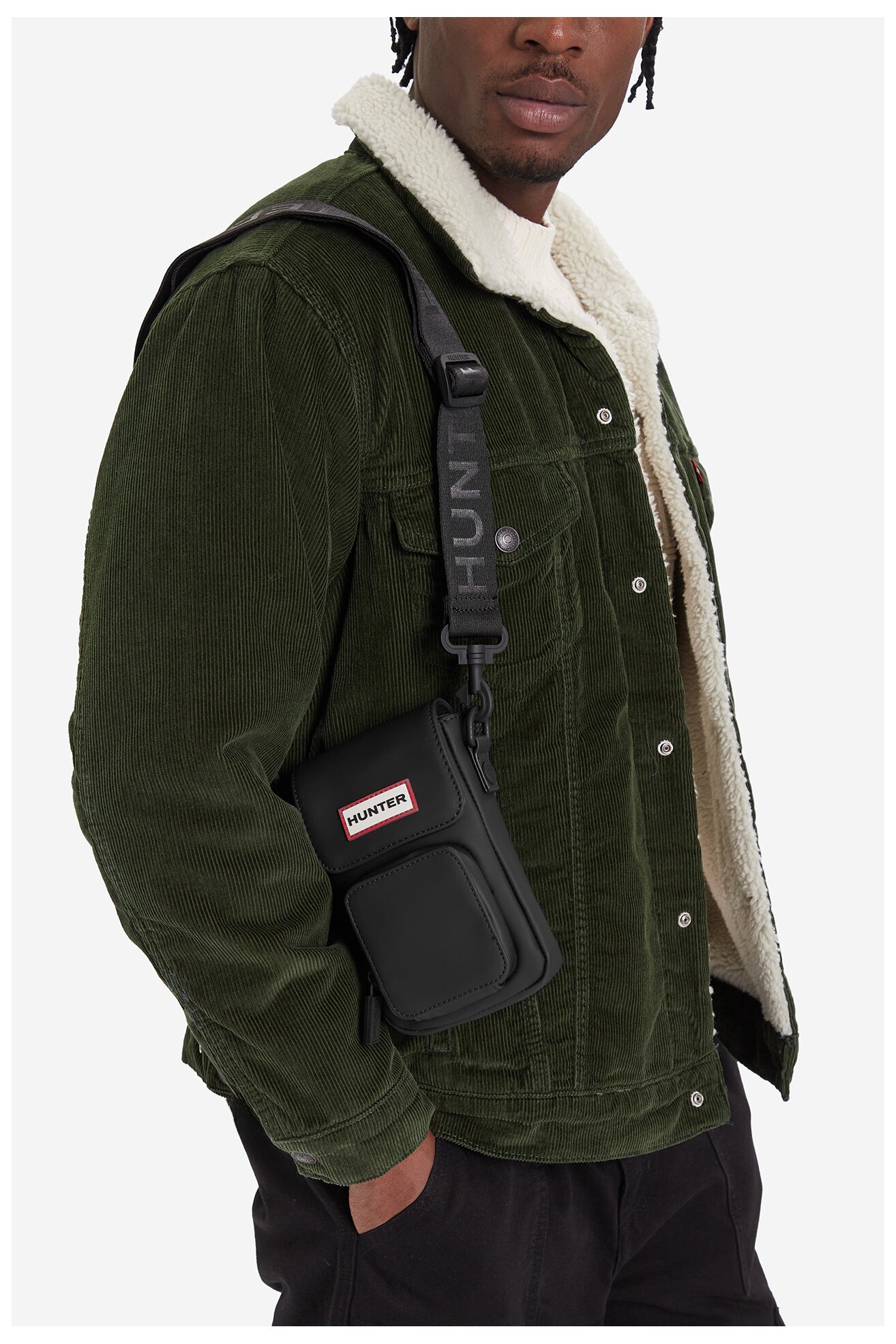 Дамска чанта HUNTER C-HTR-B-015-08 ЧЕРЕН