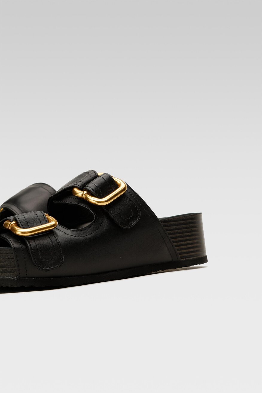 
                Gino Rossi - Skórzane klapki czarne - 5904248398309