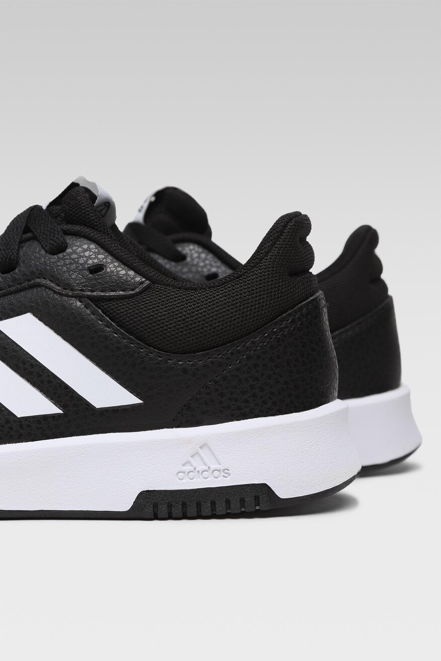 
                Sportska obuća ADIDAS CRNA - 5904862421186