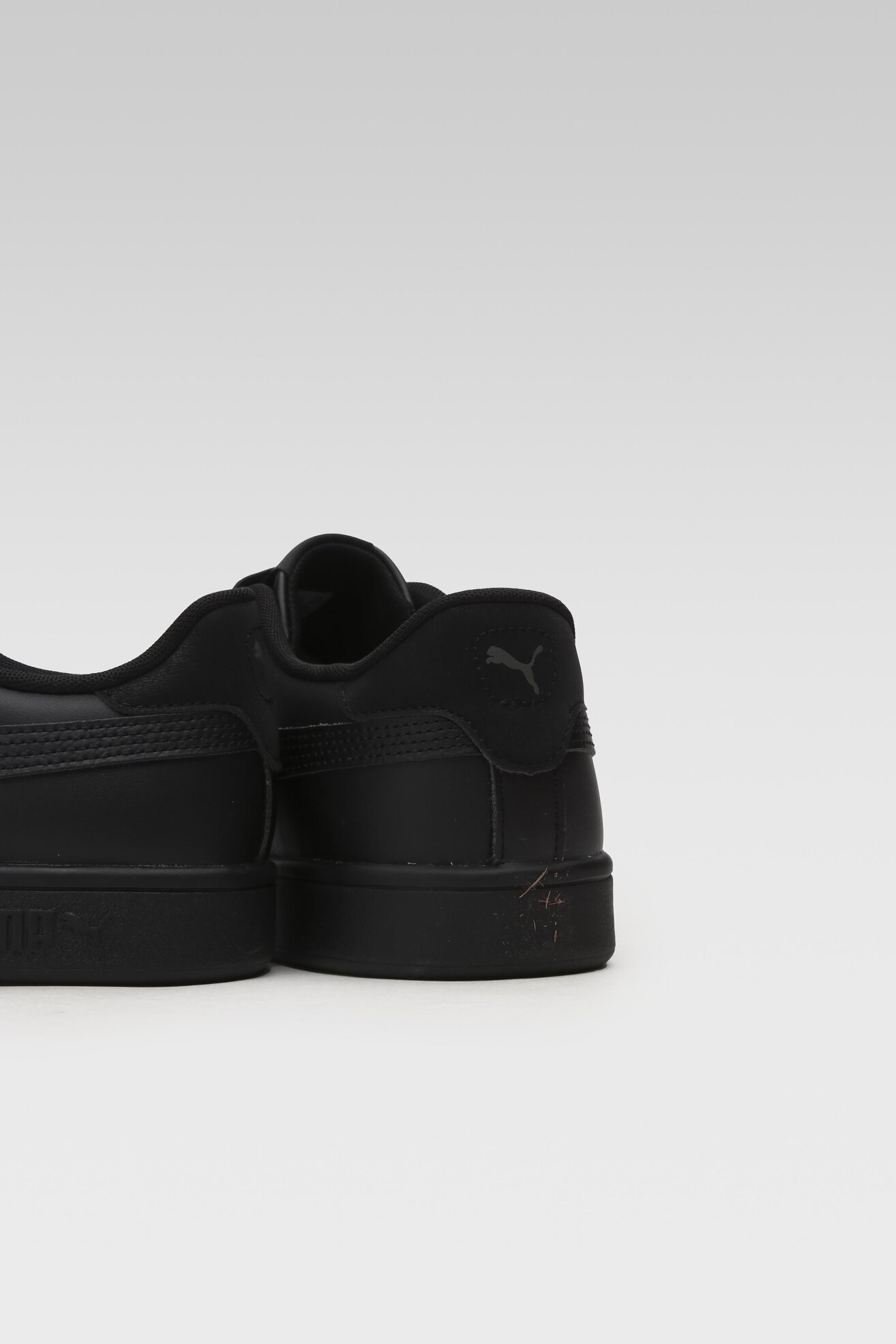 Кросівки спортивні Puma PUMA SMASH 3.0 L 39098709 ЧОРНИЙ